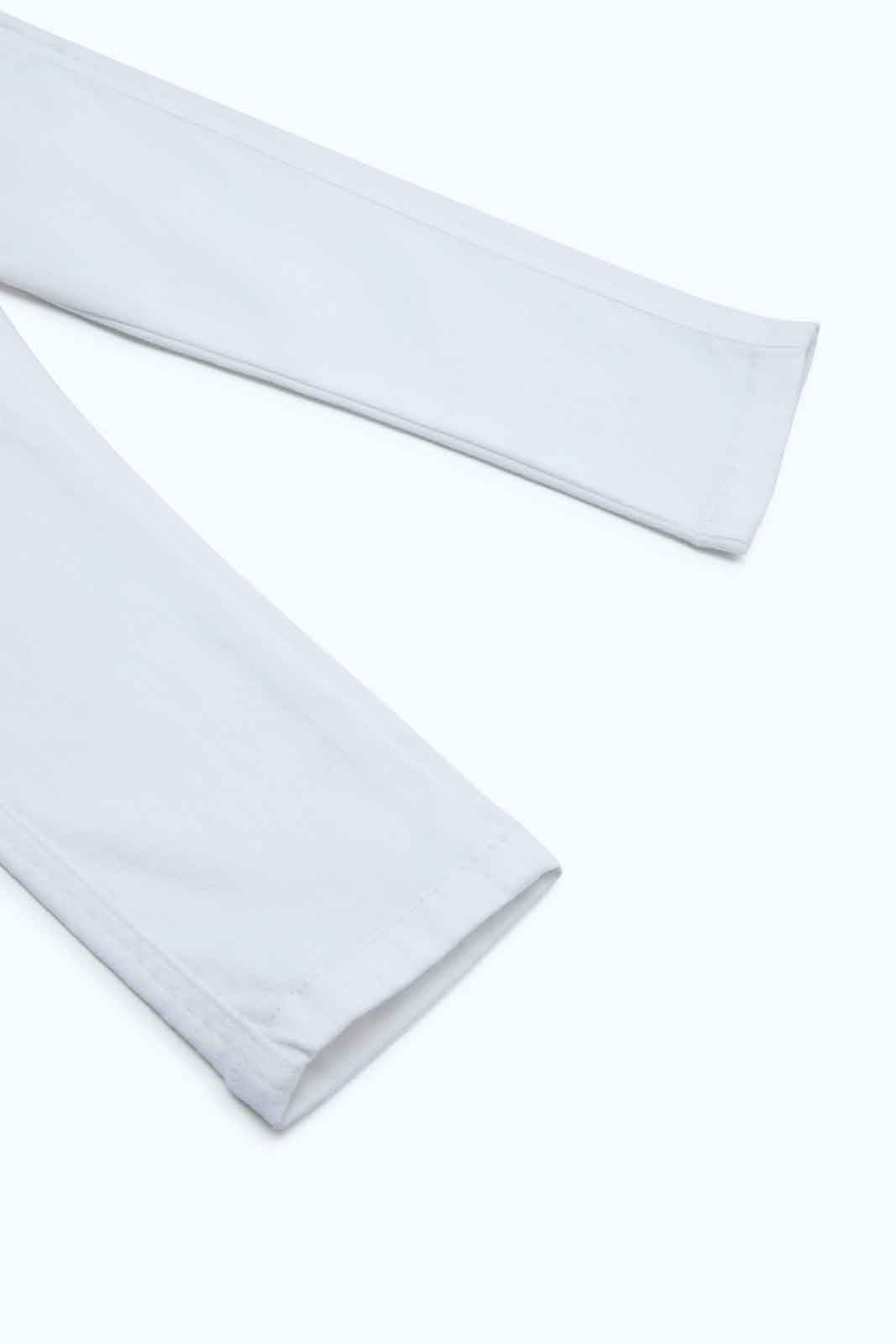 Redtag-Boys-White-Jogger-Jean-Category:Jeans,-Colour:White,-Deals:New-In,-Dept:Boys,-Filter:Infant-Boys-(3-to-24-Mths),-INB-Jeans,-New-In-INB-APL,-Non-Sale,-S23B,-Section:Boys-(0-to-14Yrs)-Infant-Boys-3 to 24 Months