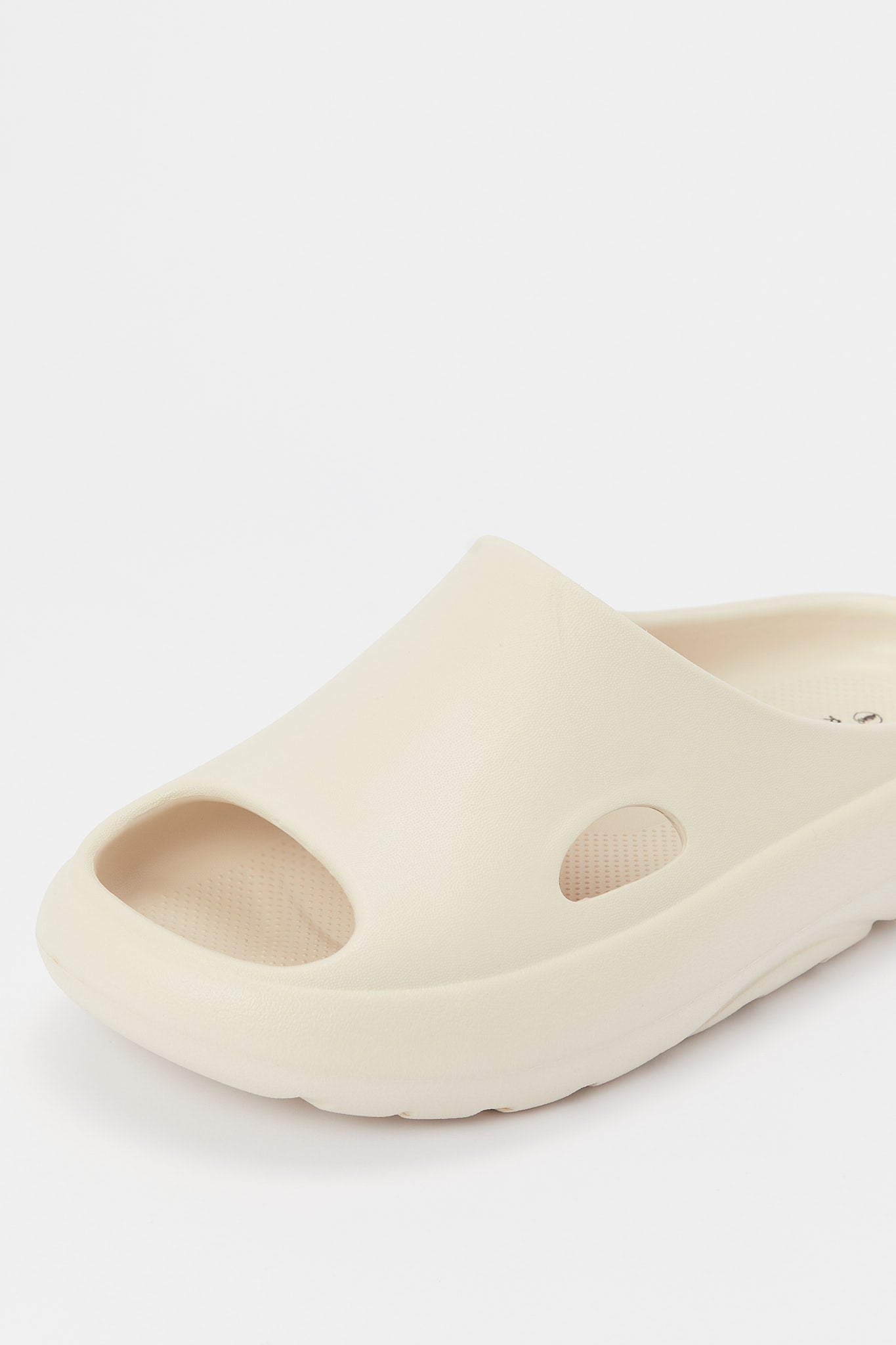 Redtag-Beige-Moulded-Platform-Slide-Category:Shoes,-Colour:Beige,-Deals:New-In,-Filter:Men's-Footwear,-H1:FOO,-H2:GEN,-H3:SAF,-H4:FLF,-Men-Flip-Flops,-N/A,-New-In-Men-FOO,-Non-Sale,-S23B,-Season:S23B,-Section:Men-Men's-