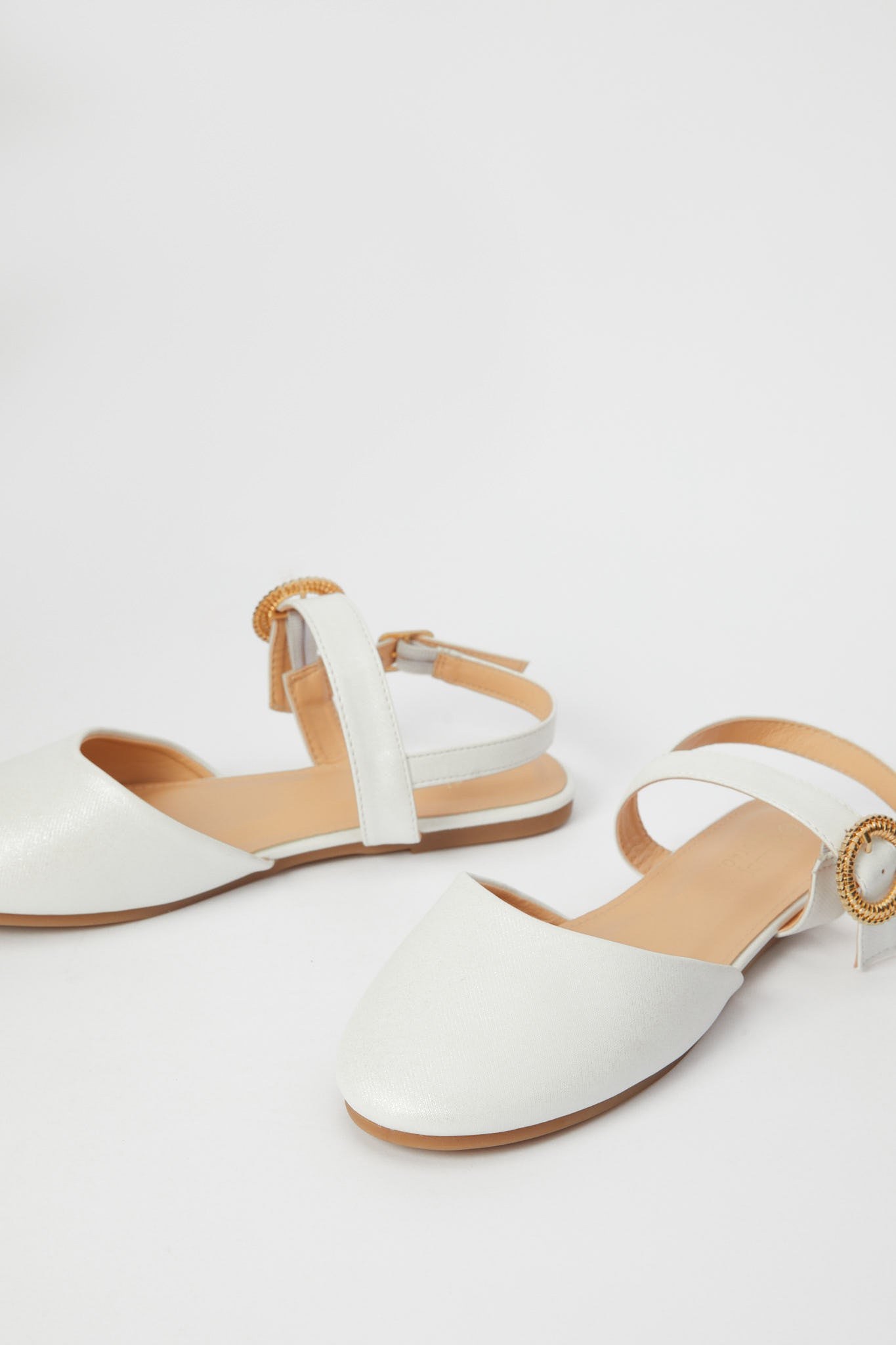 Redtag-White-Backstrap-Mule-Category:Shoes,-Colour:White,-Deals:New-In,-Filter:Girls-Footwear-(5-to-14-Yrs),-GSR-Shoes,-H1:FOO,-H2:GSR,-H3:SHO,-H4:CAH,-New-In-GSR-FOO,-Non-Sale,-Promo:,-RMD,-S23B,-Season:S23B,-Section:Girls-(0-to-14Yrs)-Senior-Girls-5 to 14 Years