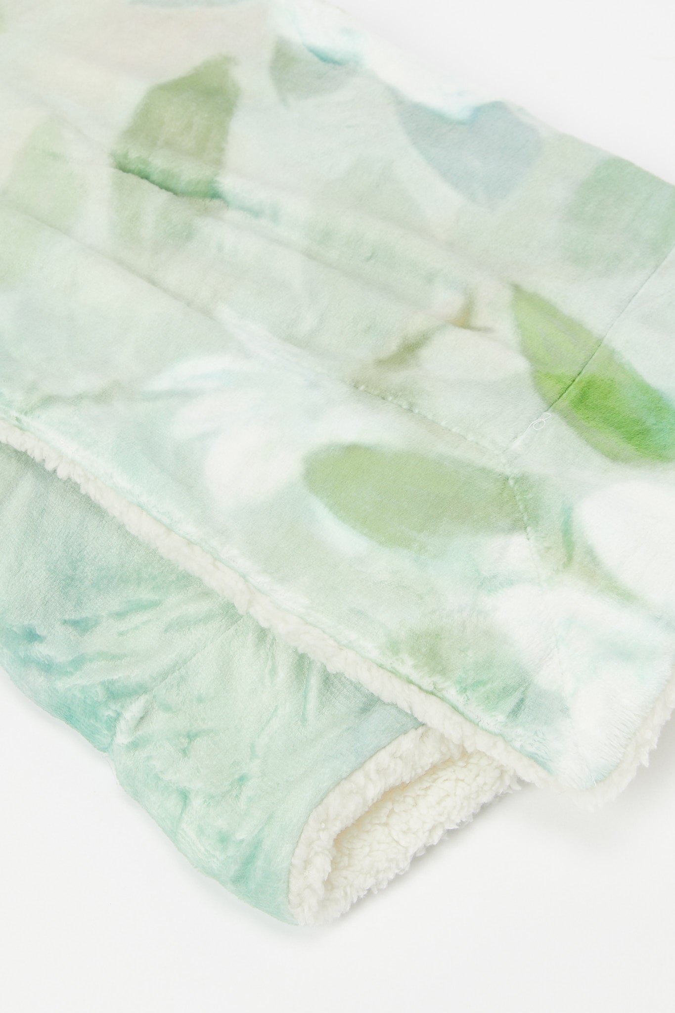 Redtag-Green-Floral-Reversible-Throw-Category:Throws,-Colour:Green,-Deals:New-In,-Filter:Home-Bedroom,-H1:HMW,-H2:BED,-H3:BEC,-H4:THR,-HMW-BED-Throws,-New-In-HMW-BED,-Non-Sale,-Promo:RIVA,-RMD,-S23B,-Season:S23B,-Section:Homewares,-Style:REVERSIBLE-Home-Bedroom-