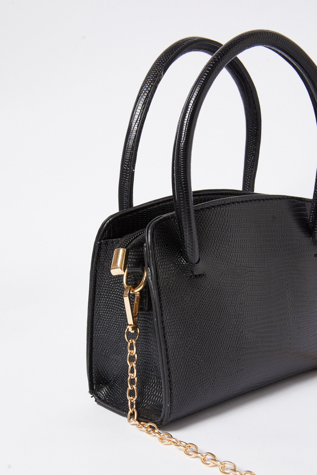 Redtag-Black-Embellished-Messenger-Bag-Category:Purse,-Colour:Black,-Filter:Women's-Accessories,-H1:ACC,-H2:LAD,-H3:LAB,-H4:HBG,-New-In,-New-In-Women-ACC,-Non-Sale,-S23B,-Season:S23B,-Section:Women,-Women-Bags-Women-