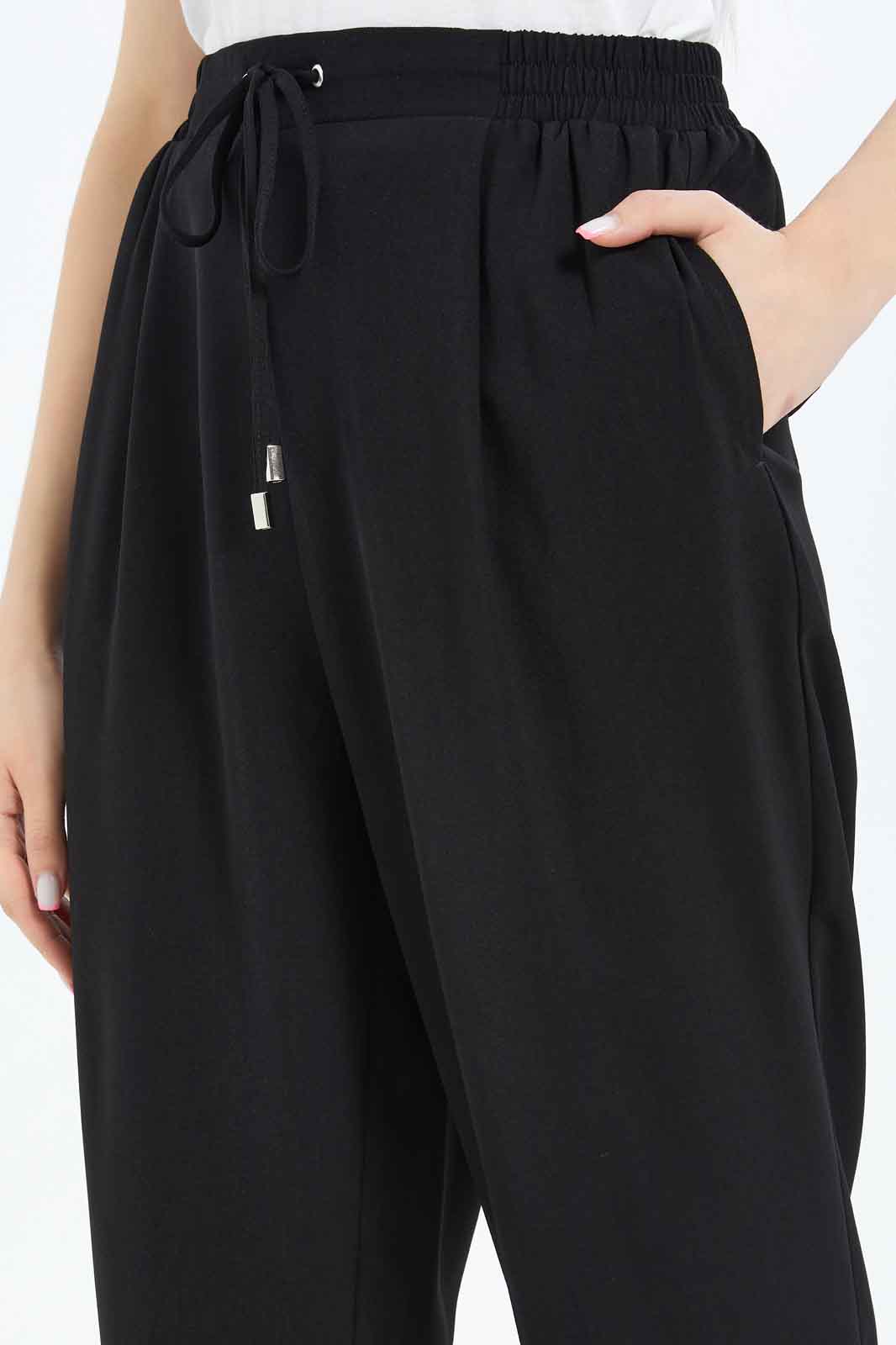 Redtag-Women-Tapered-Leg-Elasticated-Waist-Pants-Category:Trousers,-Colour:Black,-Deals:New-In,-Filter:Women's-Clothing,-New-In-Women-APL,-Non-Sale,-S23B,-Section:Women,-Women-Trousers-Women's-