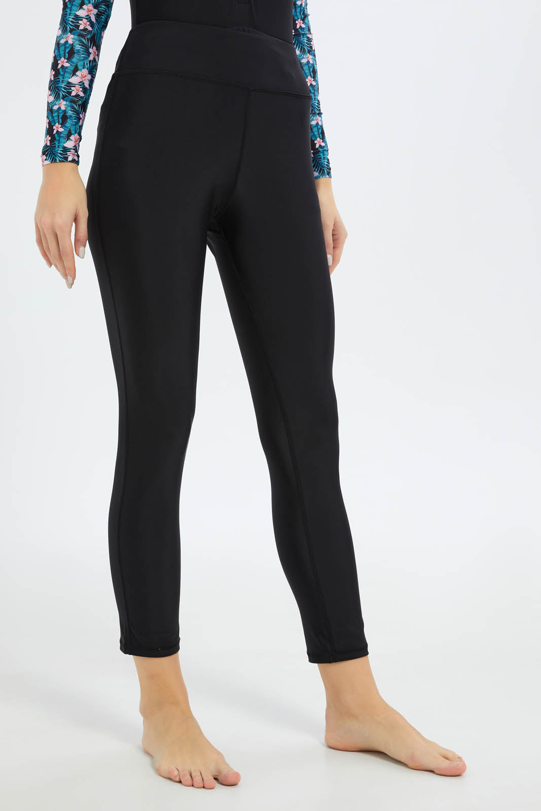 Redtag-Women-Black-Botanical-Print-Swim-Burkini-Top-And-Bottom-Set-Category:Swimwear,-Colour:Black,-Deals:New-In,-Filter:Women's-Clothing,-New-In-Women-APL,-Non-Sale,-S23B,-Section:Women,-Women-Swimwear--