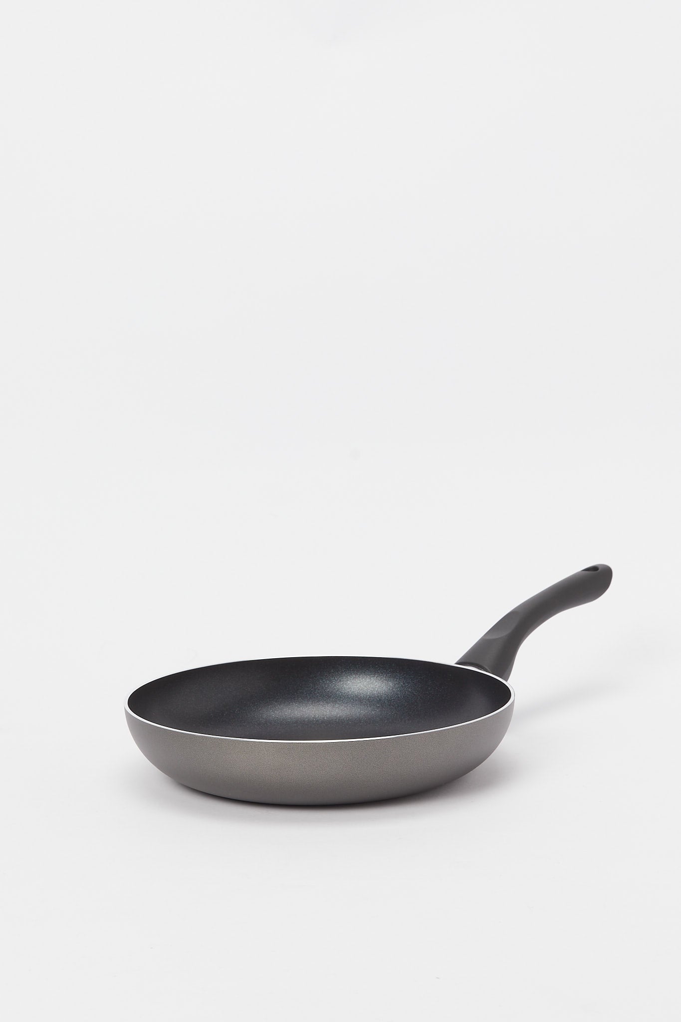 Redtag-Black-Aluminum-Non-Stick-Fry-Pan-(22Cm)-365,-Category:Pans,-Colour:Black,-Deals:New-In,-Filter:Home-Dining,-H1:HMW,-H2:DIN,-H3:COO,-H4:PAP,-HMW-DIN-Cookware,-New-In-HMW-DIN,-Non-Sale,-Season:365,-Section:Homewares,-Style:NON-STICK-Home-Dining-