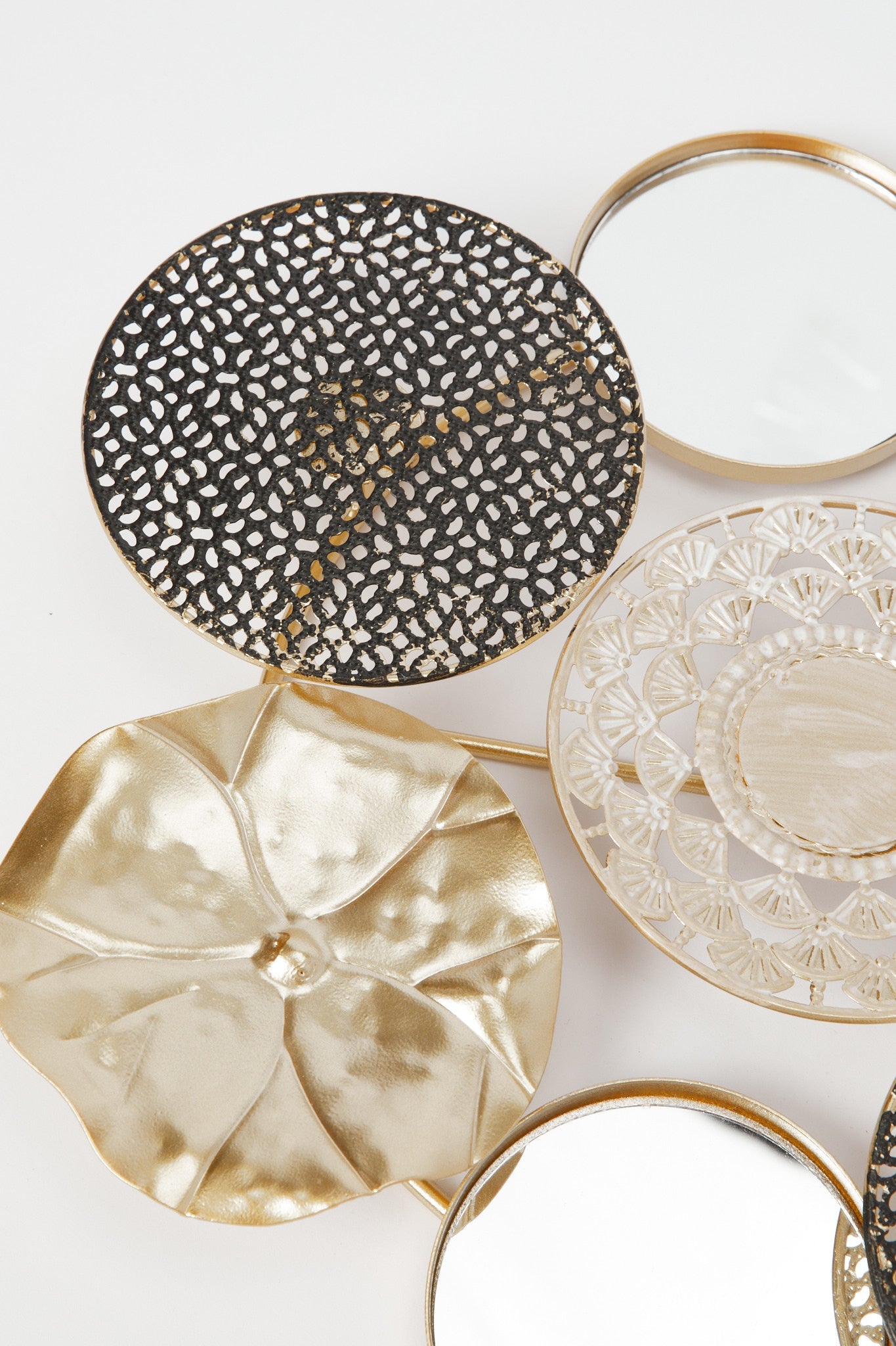 Redtag-Gold-Metal-Decorative-Circular-Floral-Walldecor-Category:Frames,-Colour:Gold,-Deals:New-In,-Filter:Home-Decor,-H1:HMW,-H2:HOM,-H3:WDM,-H4:MIR,-HMW-HOM-Wall-Decor-&-Mirrors,-New-In-HMW-HOM,-Non-Sale,-Promo:RIVA,-RMD,-S23B,-Season:S23B,-Section:Homewares,-Style:FRAMED-Home-Decor-