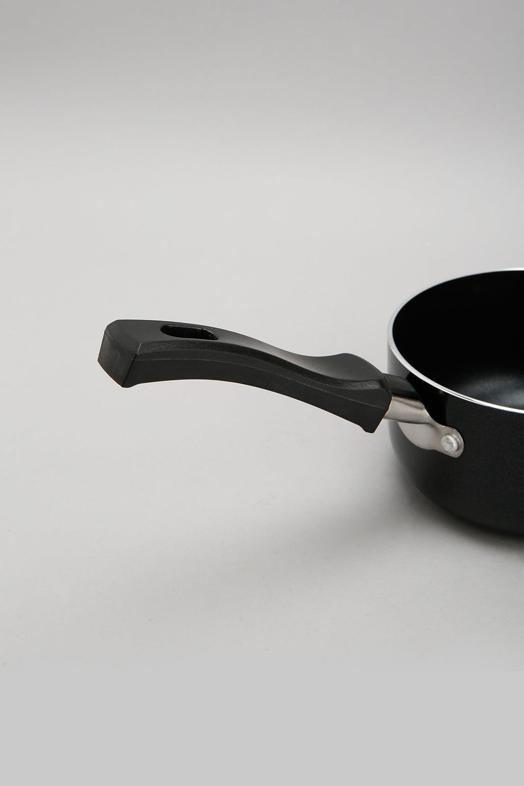 Black Aluminum Nonstick Sauce Pan With Glass Lid (12cm)