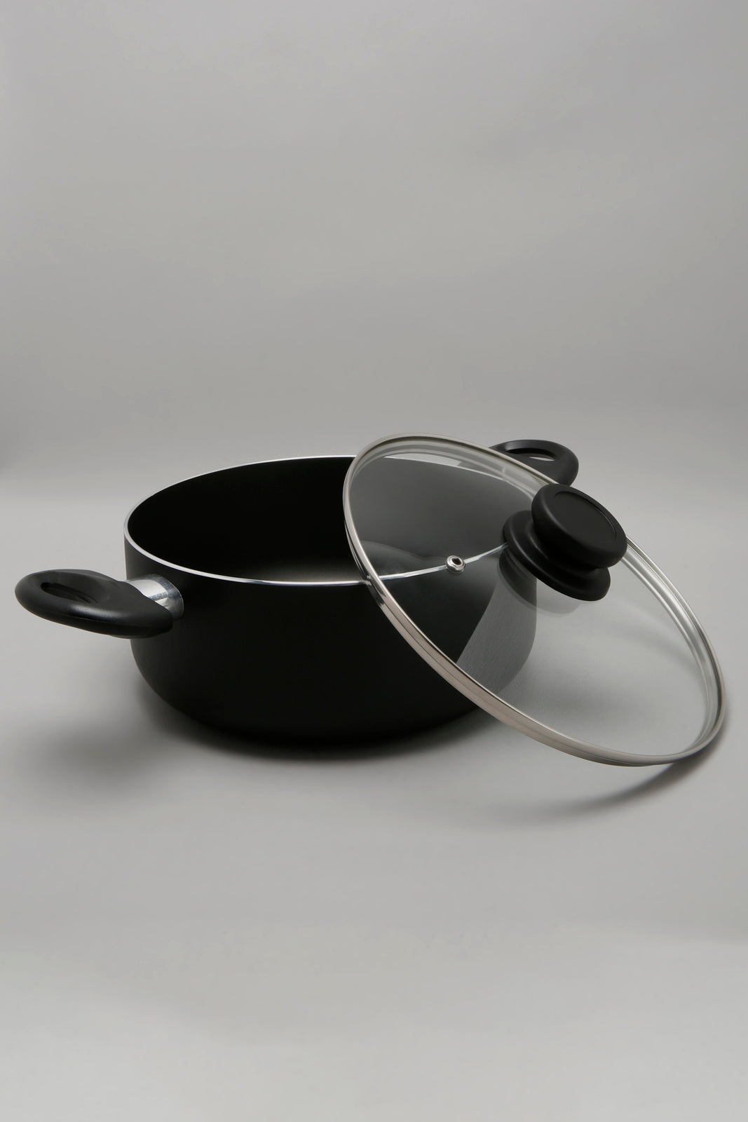 Black Aluminum Nonstick Dutch Oven With Glass Lid (22Cm)