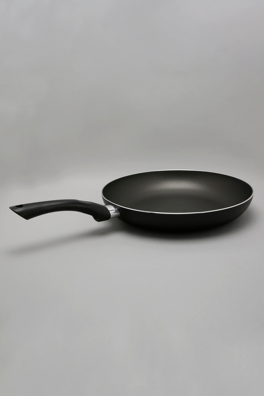 Black Aluminum Nonstick Fry Pan (28cm)