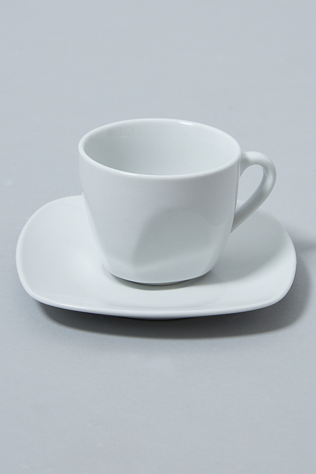 White Plain Porcelain Square Dinner Set (20-Piece Set) - REDTAG