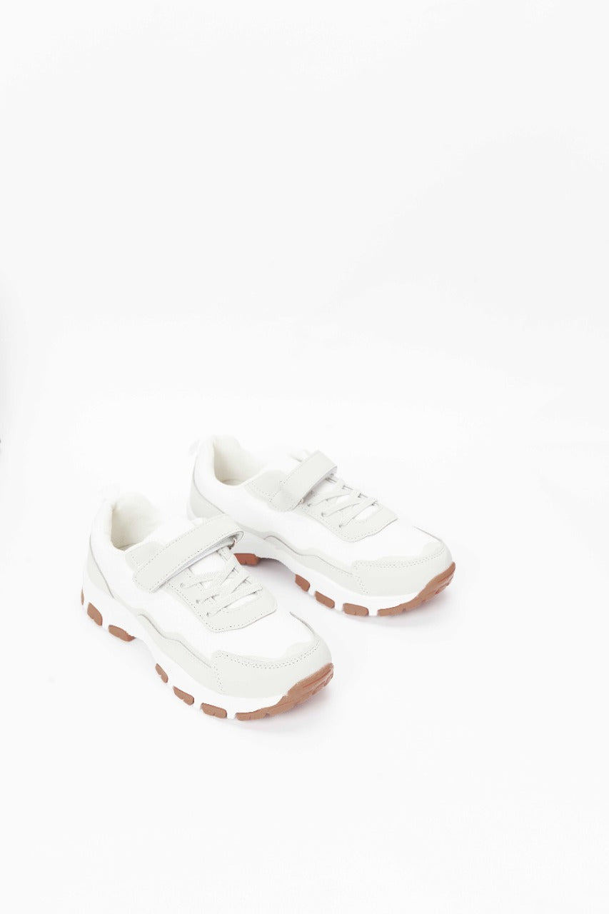 Senior Boys Grey And White Colour Block Sneakers