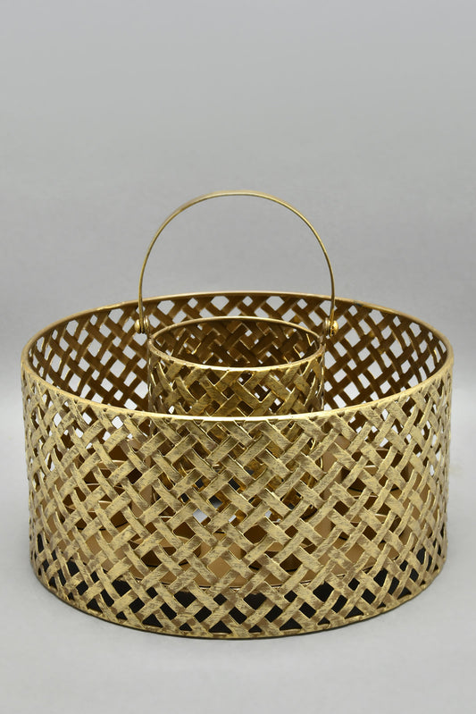 Gold Metal Artefact