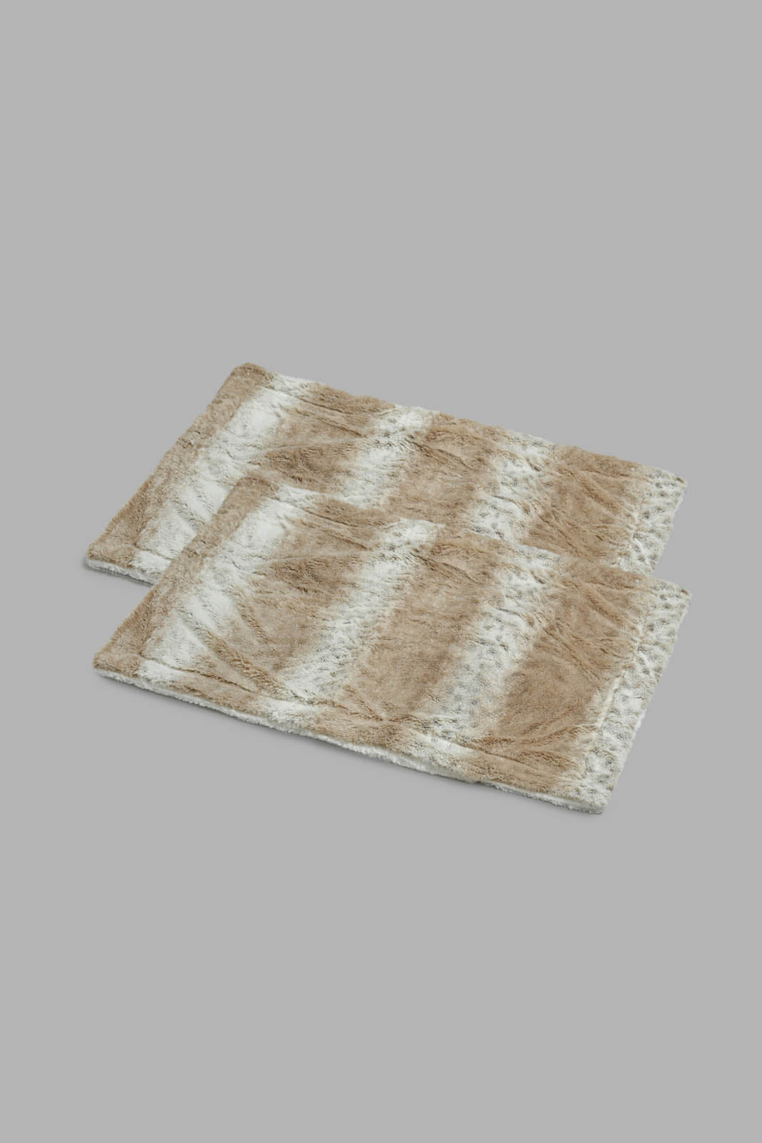 Redtag-Beige-Animal-Print-3-Piece-Comforter-Set-(King-Size)-Colour:Beige,-Filter:Home-Bedroom,-HMW-BED-Comforters,-New-In,-New-In-HMW-BED,-Non-Sale,-Section:Homewares,-W21B-Home-Bedroom-