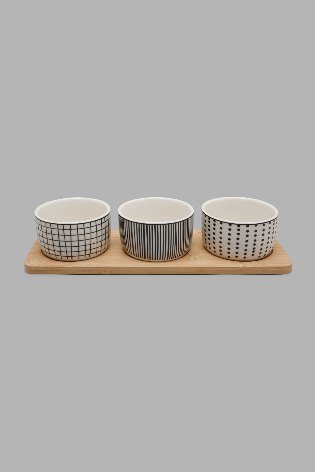 Redtag-Assorted-Round-Serving-Bowl-With-Bamboo-Tray-(4-Piece)-Serving-Bowls-Home-Dining-