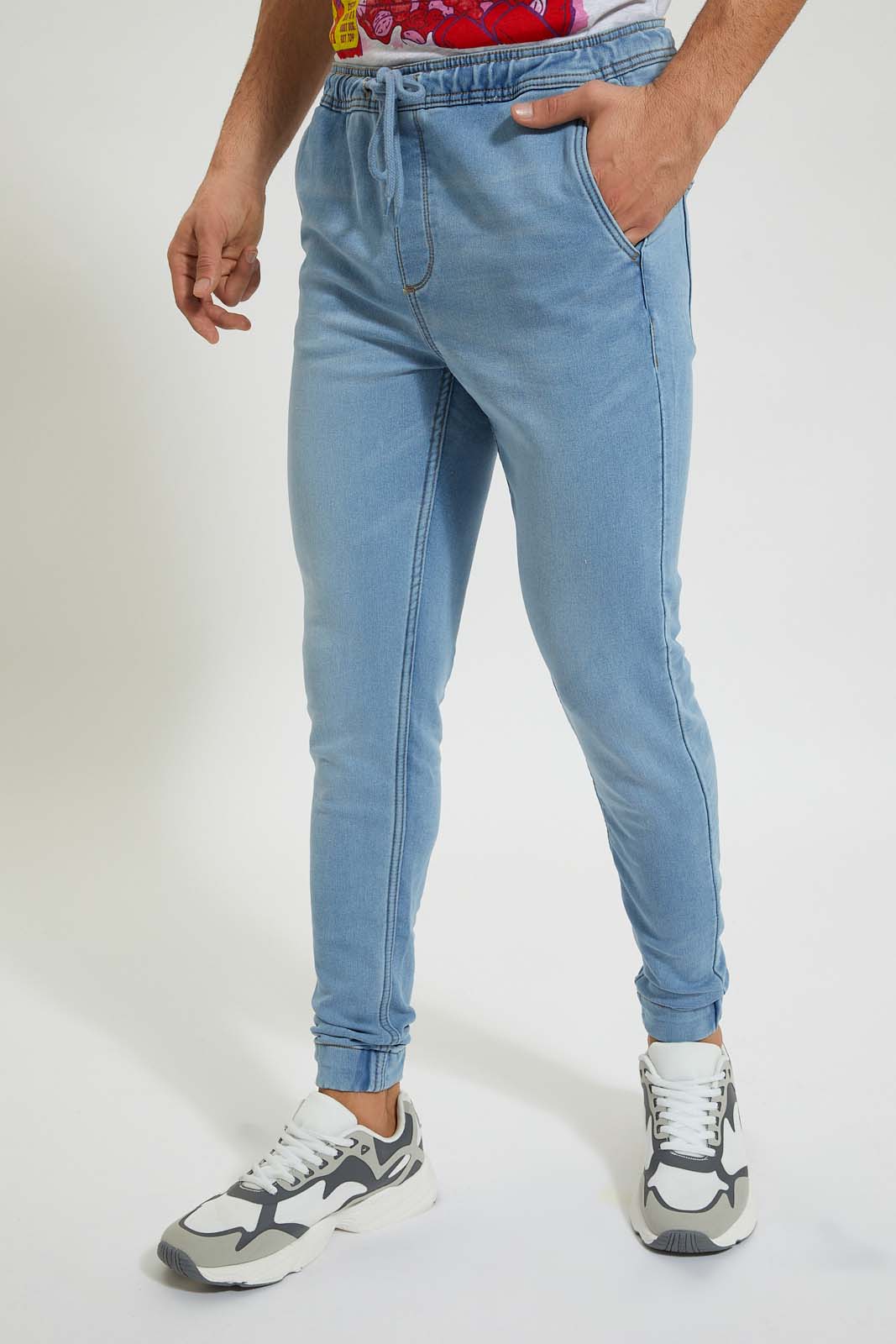 Redtag-Light-Wash-Jogger-Slim-Fit-Jean-Jeans-Slim-Fit-Men's-