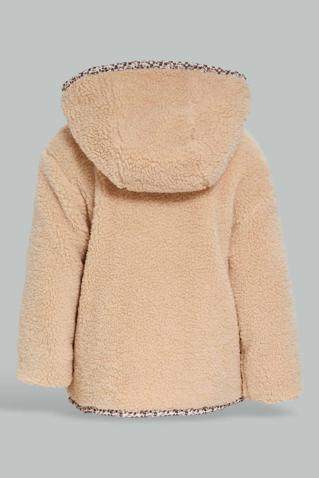 Redtag-Girls-Cream-Zipper-Pocket-Heavy-Jacket-Category:Sweatshirts,-Colour:Cream,-Deals:New-In,-EHW,-Filter:Girls-(2-to-8-Yrs),-GIR-Sweatshirts,-New-In-GIR-APL,-Non-Sale,-Section:Girls-(0-to-14Yrs),-W21B-Girls-2 to 8 Years