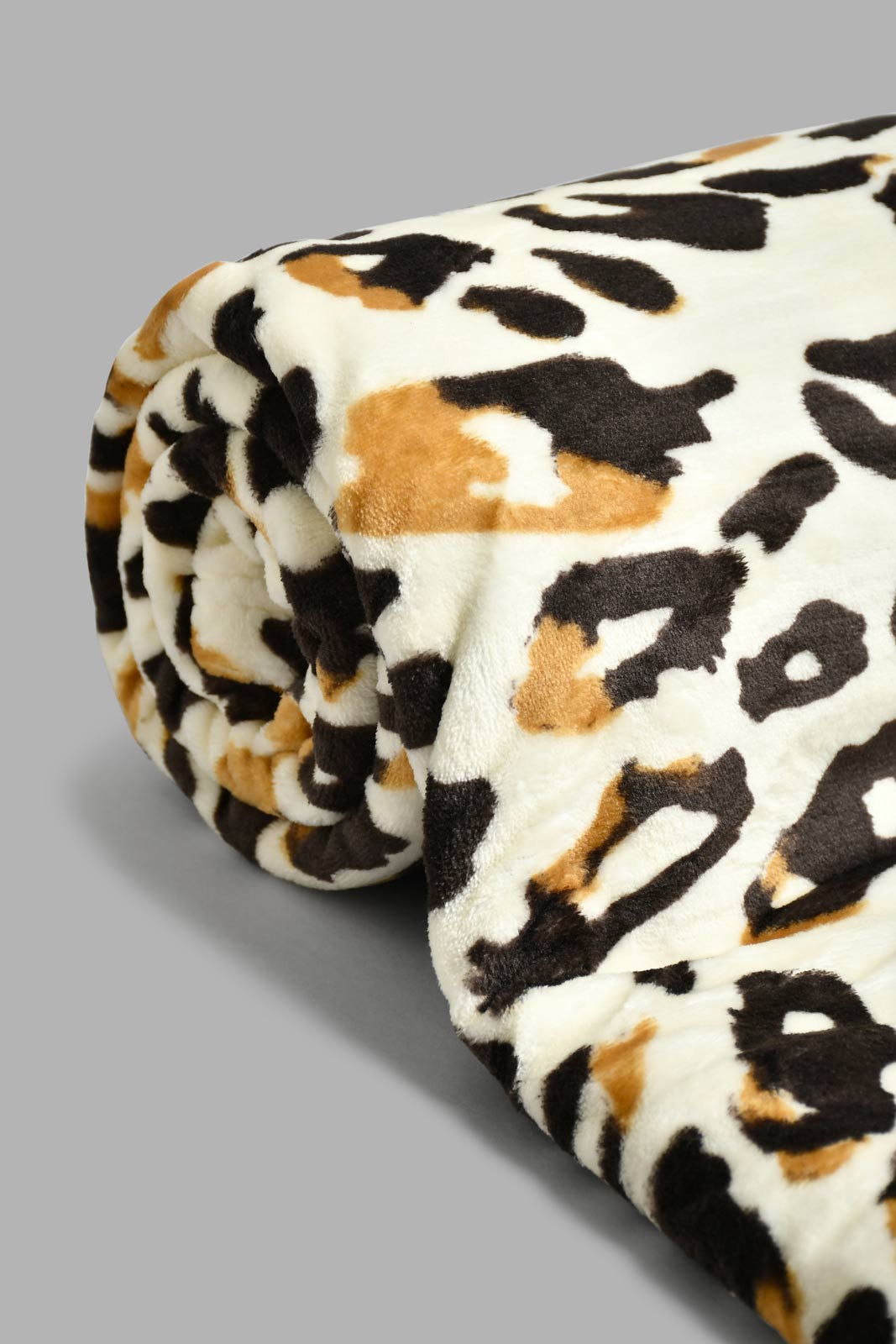 Redtag-Beige-Animal-Print-Ultra-Soft-Blanket-(Single-Size)-Blankets-Home-Bedroom-