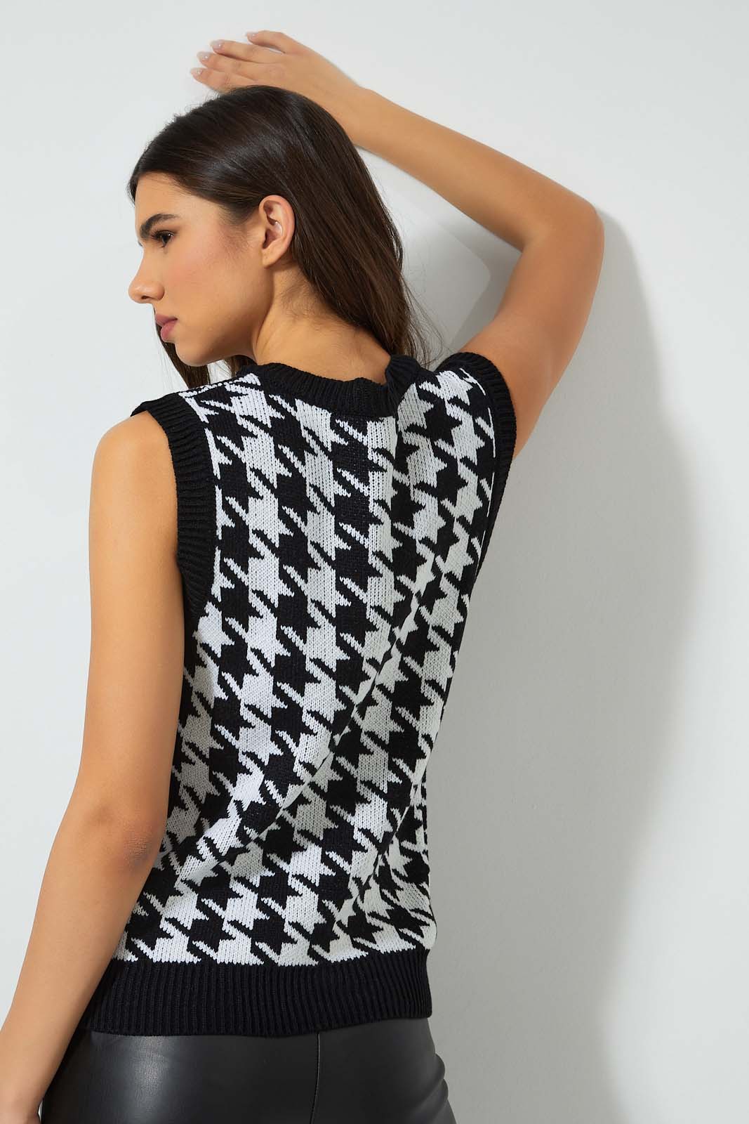 Redtag-Houndstooth-Patterned-Vest-Ponchos-Women's-