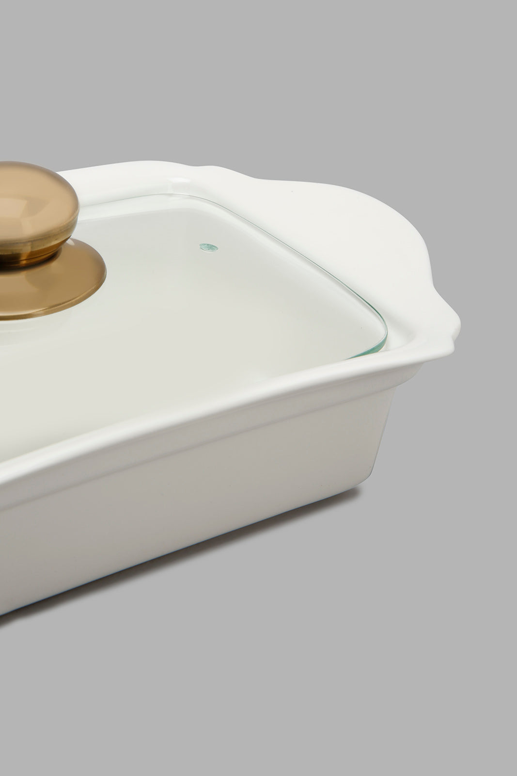 White Serving Dish With Glass Lid (6 Piece)