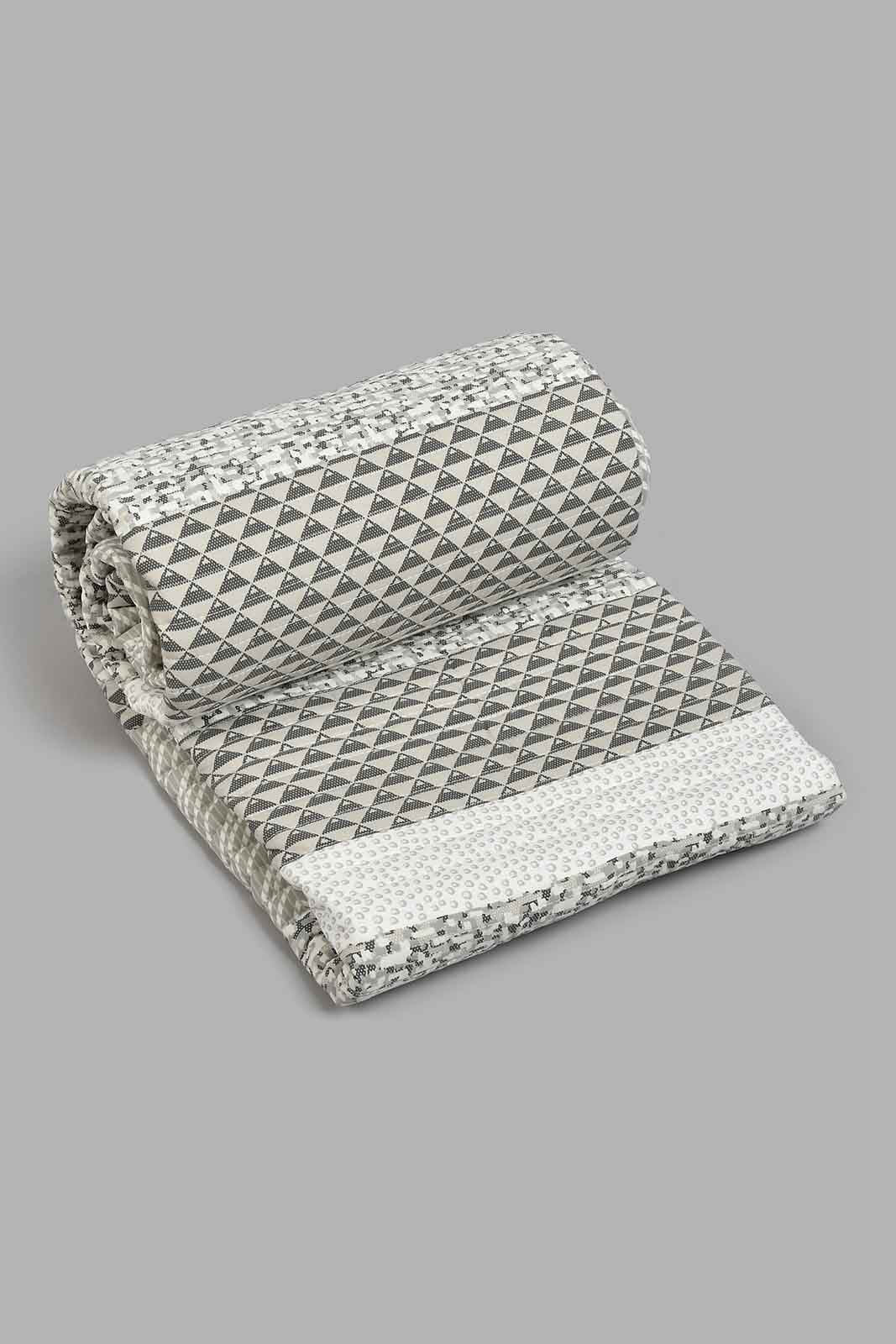 Redtag-Grey-3-Piece-Geometric-Printed-Quilt-Set-
(Double-Size)-Quilts-Home-Bedroom-