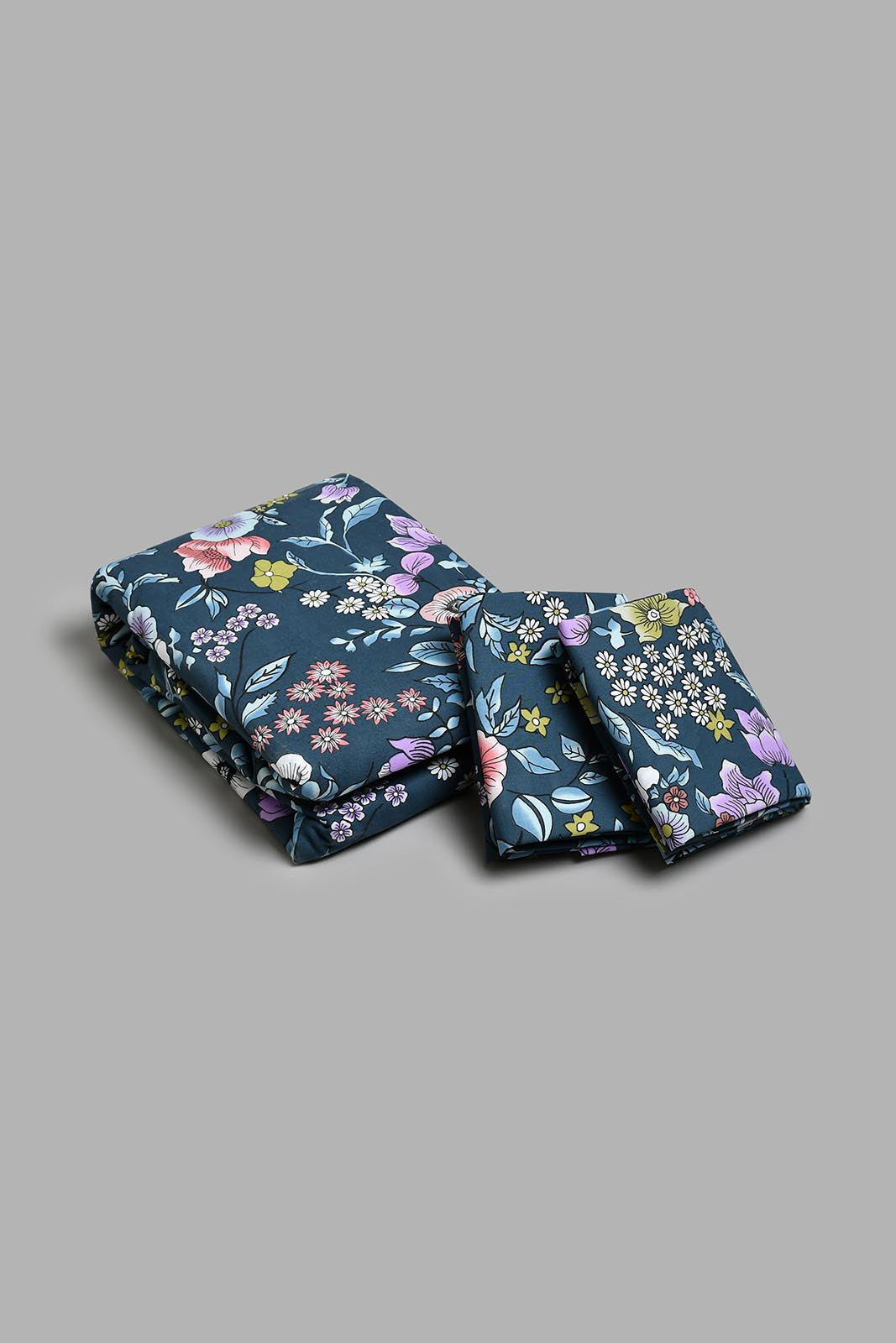 Redtag-Blue-Floral-Print-Print-Reversible-3-Piece-Duvet-Cover-Set-(King-Size)-Duvet-Covers-Home-Bedroom-