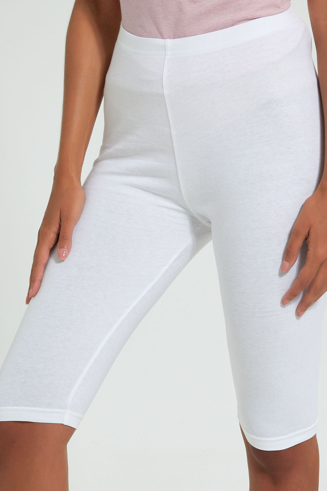 Redtag-White-Knee-Length-Capri-Leggings-Women's-0