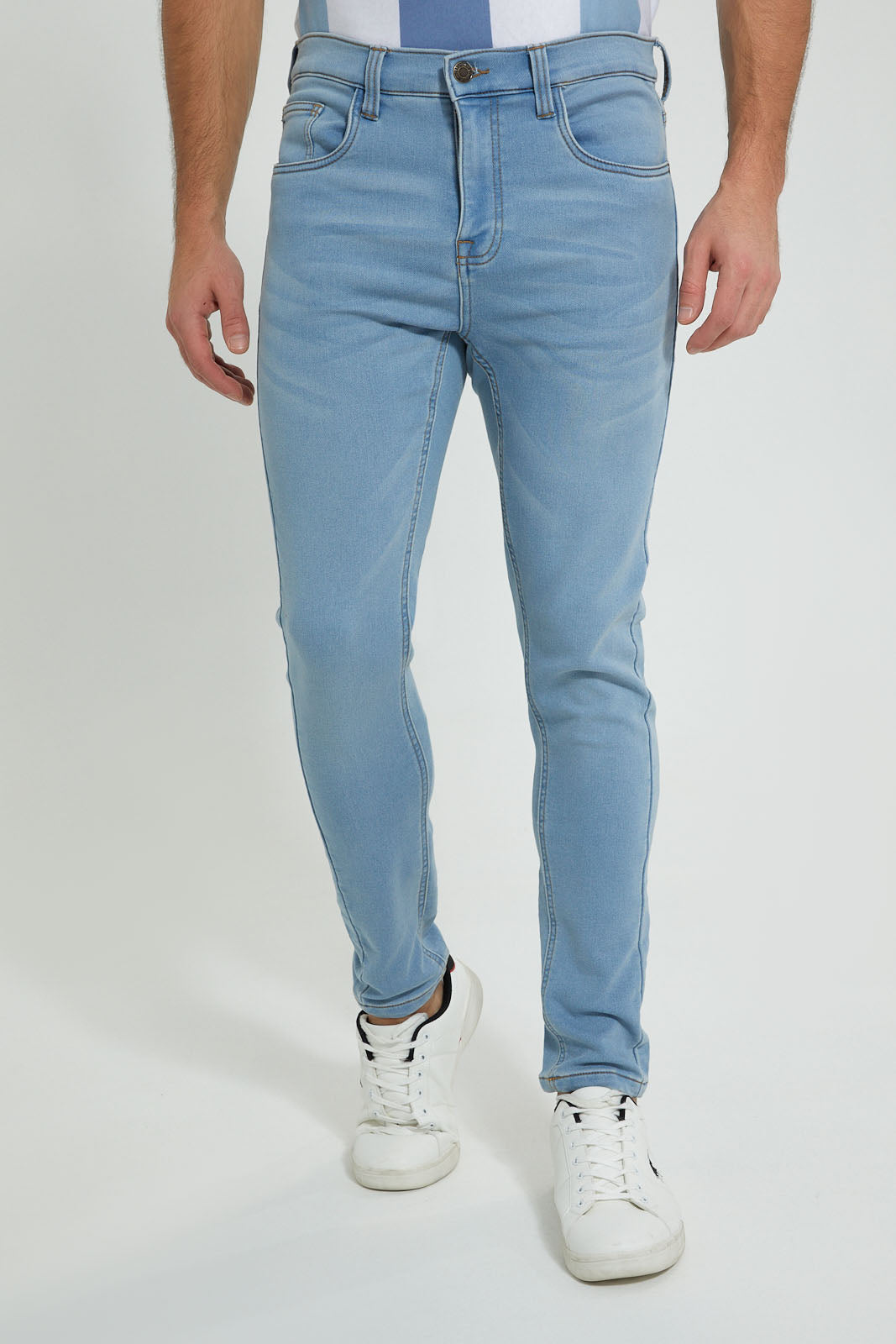 Redtag-Light-Wash-5-Pocket-Knit-Denim-Jean-Jeans-Slim-Fit-Men's-