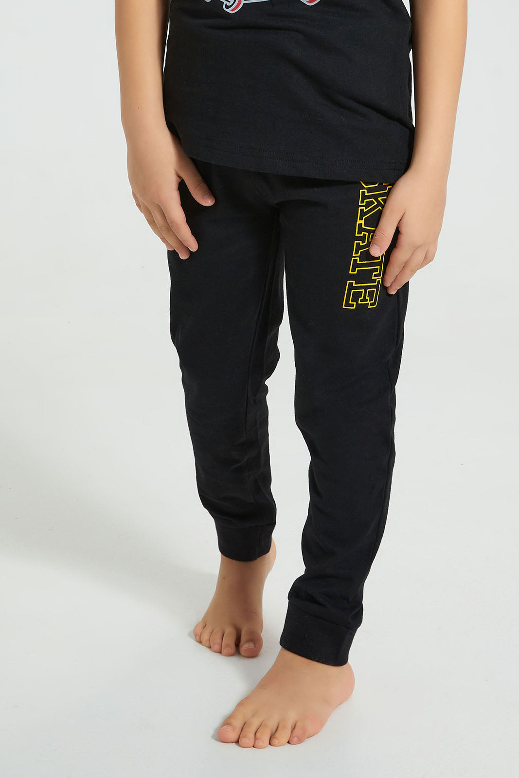 Grey And Black Skateboard Pyjama Set (4 Piece)