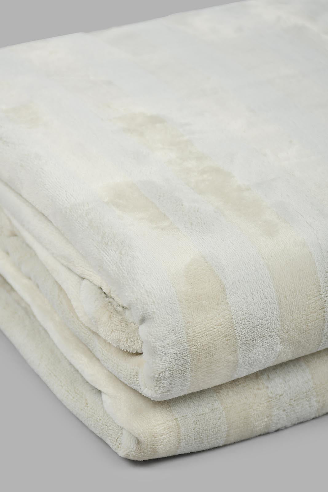 Redtag-Grey-Ultra-Soft-Blanket-(Single-Size)-Blankets-Home-Bedroom-