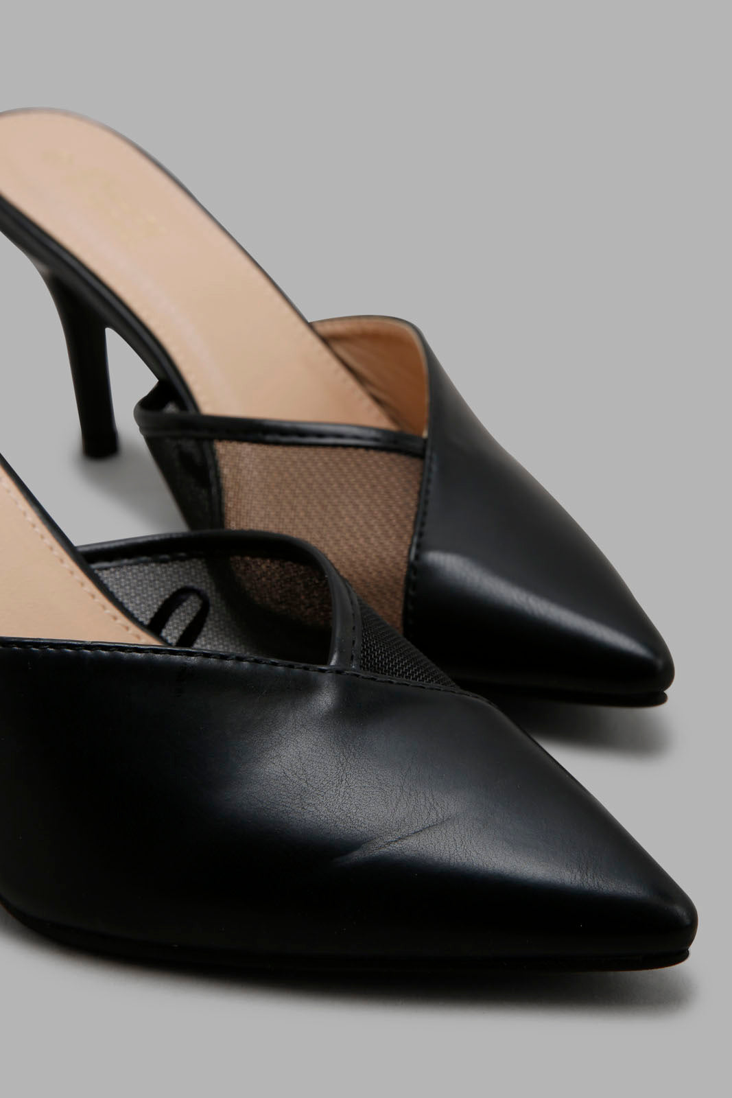 Redtag-Black-Mesh-Closed-Toe-Mule-Category:Formal-Shoes,-Colour:Black,-Deals:New-In,-Filter:Women's-Footwear,-New-In-Women-FOO,-Non-Sale,-S22C,-Section:Women,-Women-Formal-Shoes-Women's-