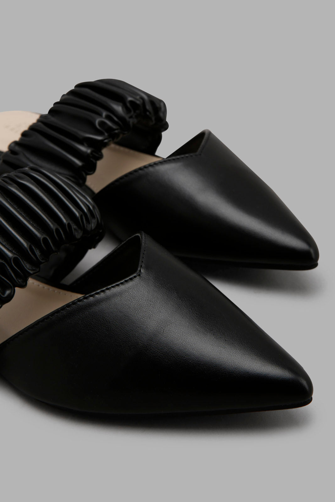 Redtag-Black-Ruche-Closed-Toe-Mule-Category:Shoes,-Colour:Black,-Filter:Women's-Footwear,-New-In,-New-In-Women-FOO,-Non-Sale,-Section:Women,-W22A,-Women-Shoes-Women's-