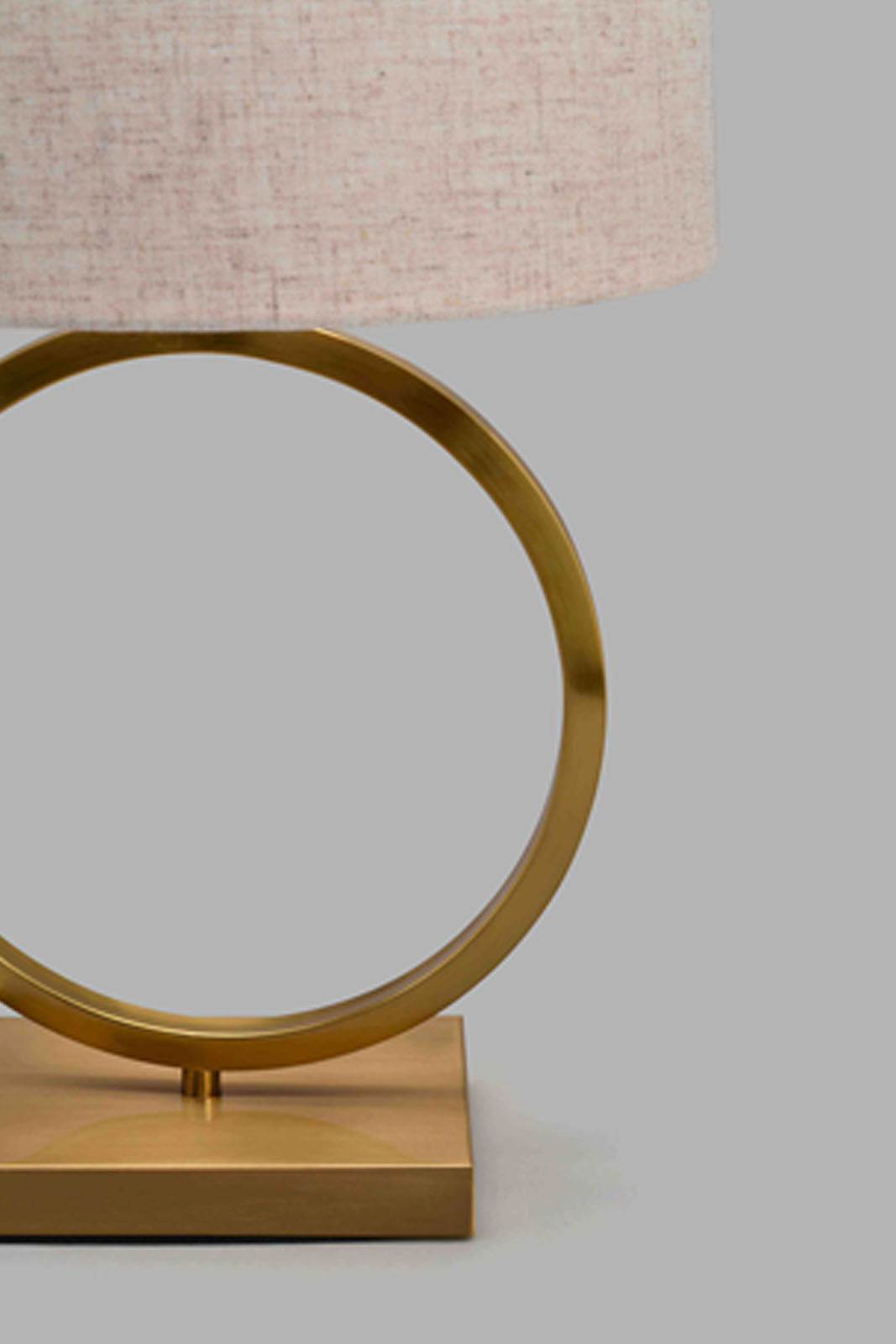 Beige Metal Ring With Base Table Lamp