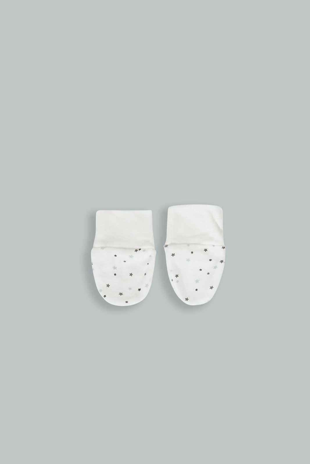 Redtag-Grey-And-White-Star-Gift-Set-(5-Piece)-Category:Gift-Sets,-Colour:Grey,-Deals:3-For-90,-Deals:Sale,-Filter:Baby-(0-to-12-Mths),-NBB-Gift-Sets,-S22C,-Sale-NBB-APL,-Section:Boys-(0-to-14Yrs)-Baby-0 to 12 Months