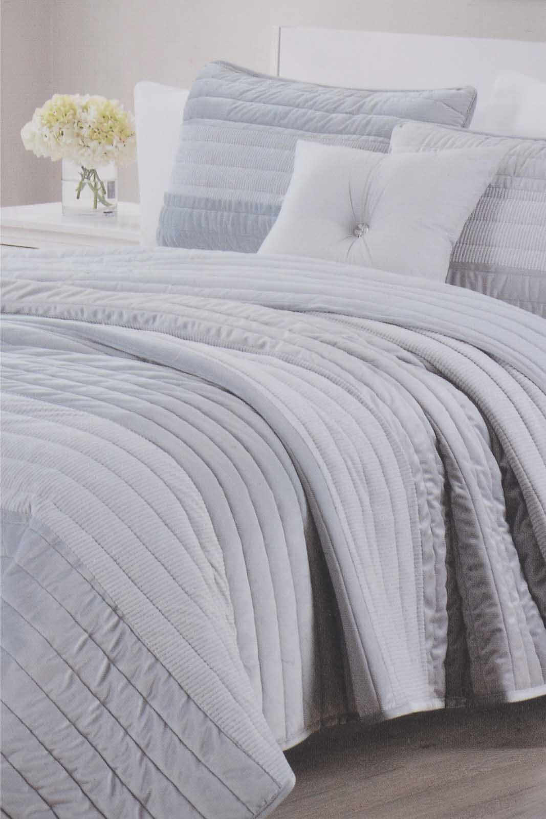 Grey Velvet 3-Piece Quilt (Double Size)