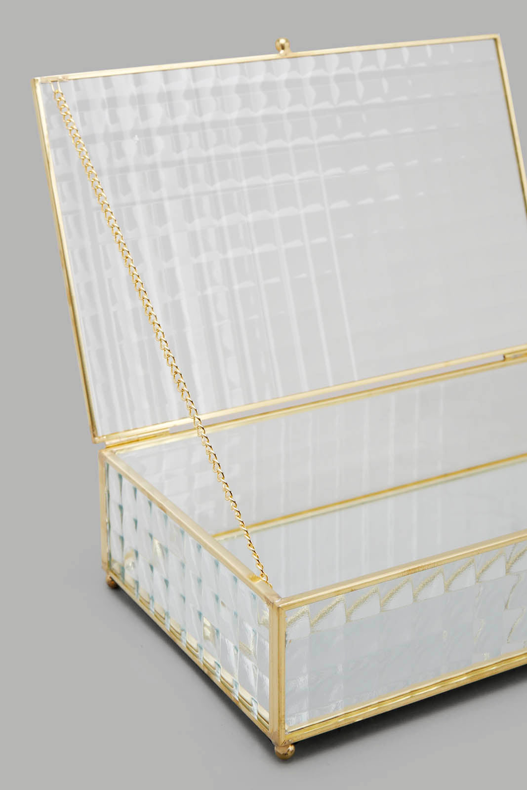 Redtag-Gold-Metal-Edge-Jewellery-Box-(L)-Category:Fashion-Box,-Colour:Gold,-Deals:New-In,-Filter:Home-Decor,-HMW-HOM-Decorative-Accessories,-LEGACY,-New-In-HMW-HOM,-Non-Sale,-Section:Homewares,-W22O-Home-Decor-
