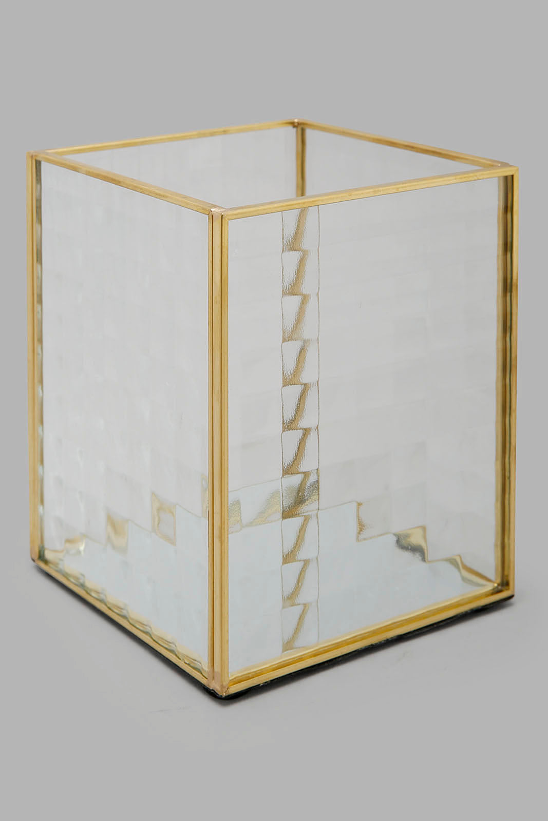 Redtag-Gold-Metal-Edge-Candle-Holder-(M)-Category:Candles-&-Fragrances,-Colour:Gold,-Deals:New-In,-Filter:Home-Decor,-HMW-HOM-Decorative-Accessories,-LEGACY,-New-In-HMW-HOM,-Non-Sale,-Section:Homewares,-W22O-Home-Decor-
