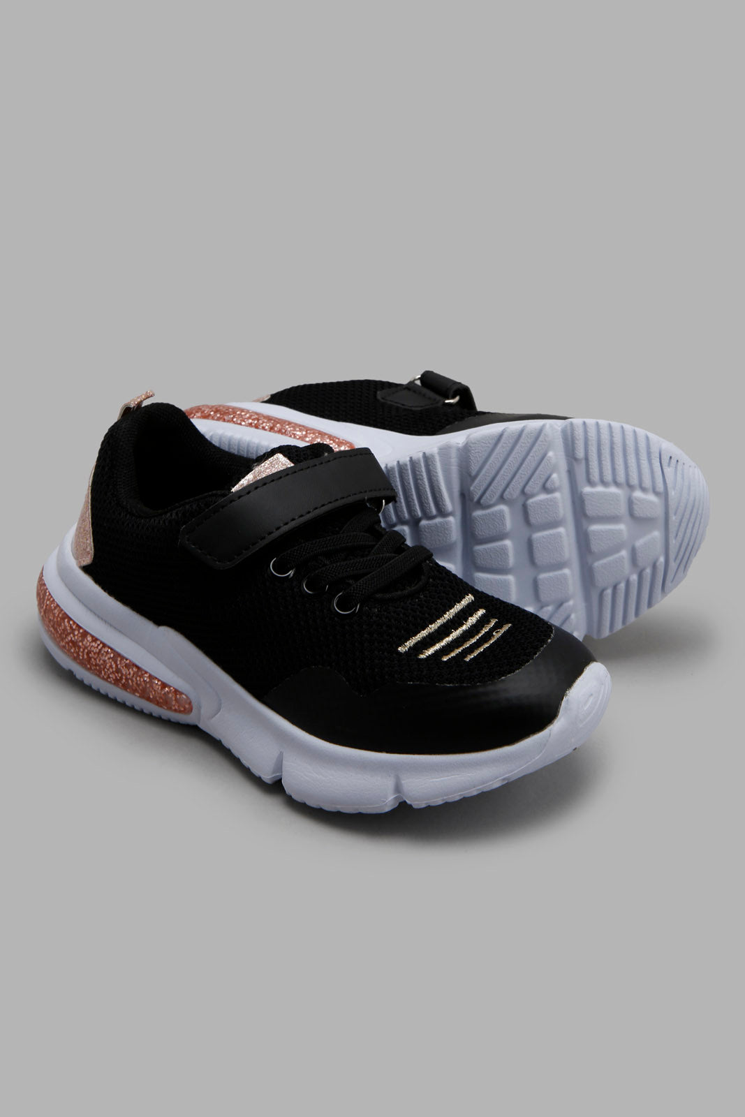 Redtag-Black-Glitter-Thread-Sneaker-Category:Trainers,-Colour:Black,-Filter:Girls-Footwear-(3-to-5-Yrs),-GIR-Trainers,-New-In,-New-In-GIR-FOO,-Non-Sale,-Section:Girls-(0-to-14Yrs),-W22O-Girls-3 to 5 Years