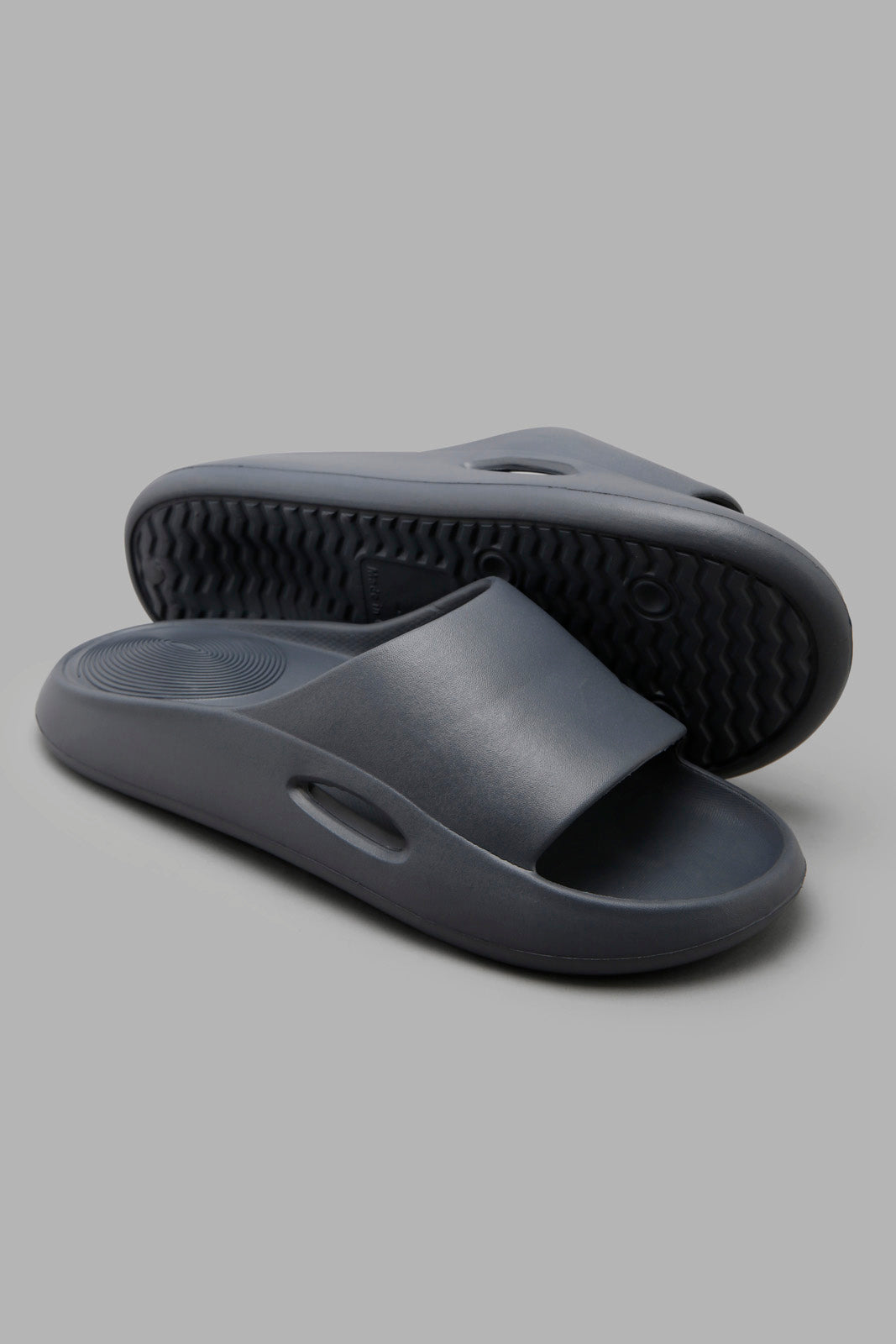 Redtag-Mid-Grey-Moulded-Platform-Slide-Category:Flip-Flops,-Colour:Grey,-Filter:Men's-Footwear,-Men-Flip-Flops,-New-In,-New-In-Men-FOO,-Non-Sale,-Section:Men,-W22O-Men's-