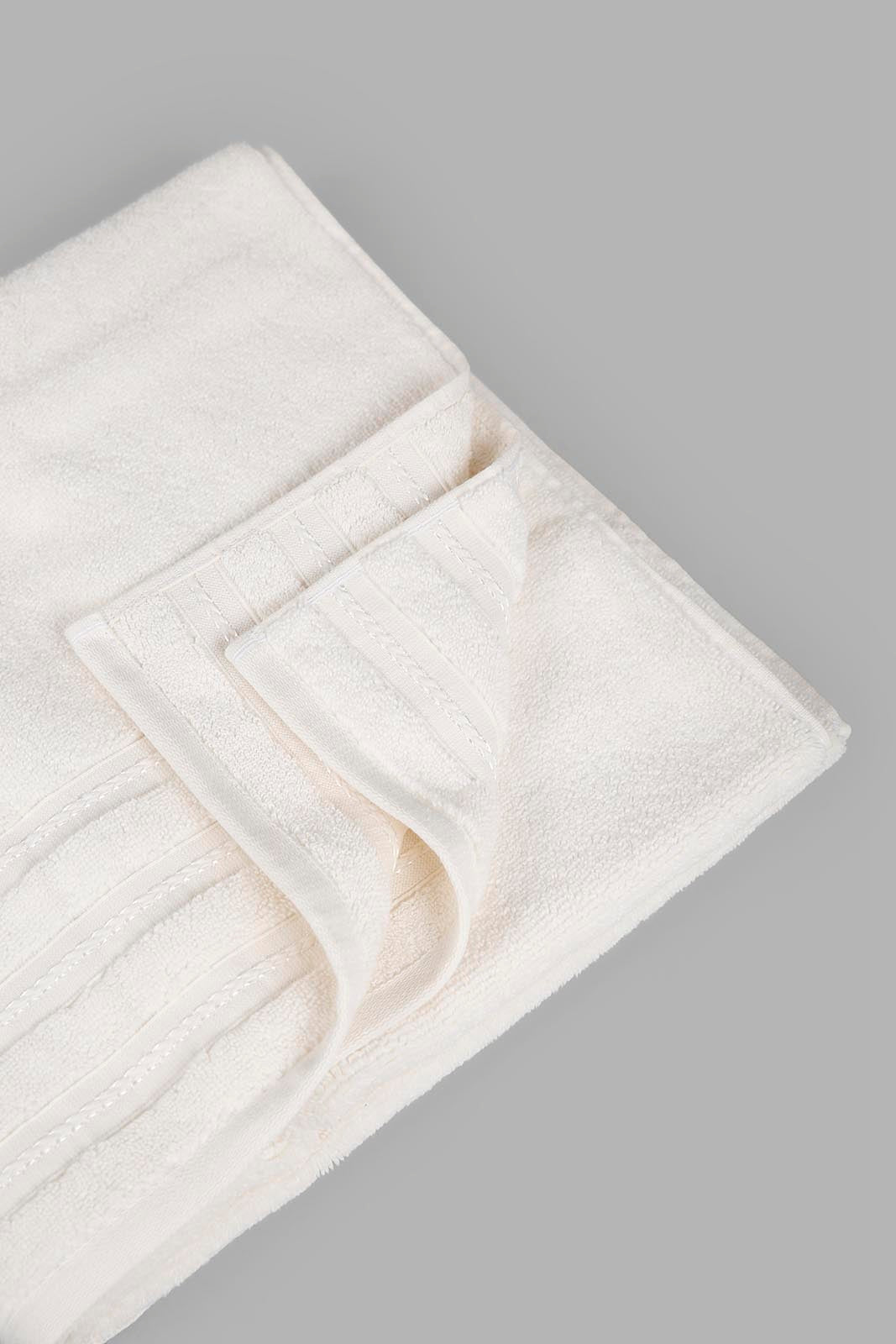 Redtag-Cream-Luxury-Cotton-Beach-Towel-Category:Towels,-Colour:Cream,-Deals:New-In,-Filter:Home-Bathroom,-HMW-BAC-Towels,-New-In-HMW-BAC,-Non-Sale,-Section:Homewares,-W22A-Home-Bathroom-