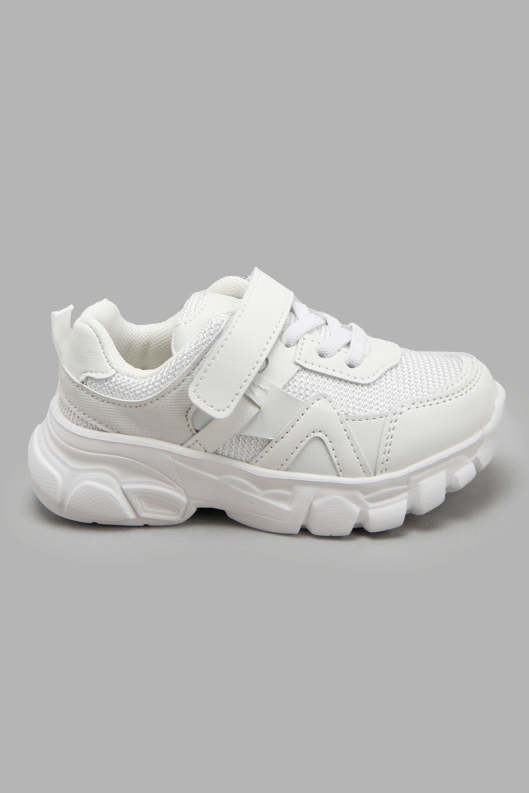 Redtag-White-Colour-Block-Chunky-Sneaker-BOY-Trainers,-Category:Trainers,-Colour:White,-Deals:New-In,-Filter:Boys-Footwear-(3-to-5-Yrs),-New-In-BOY-FOO,-Non-Sale,-S22C,-Section:Boys-(0-to-14Yrs)-Boys-3 to 5 Years