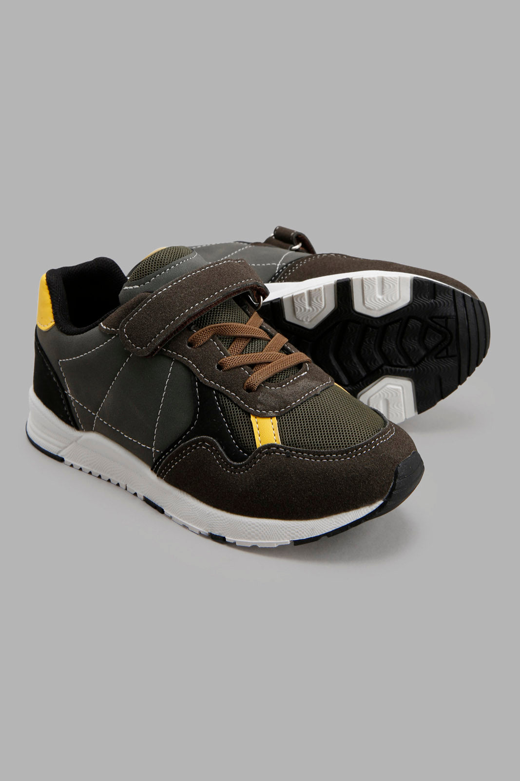 Redtag-Olive-Colour-Block-Sneaker-BOY-Trainers,-Category:Trainers,-Colour:Green,-Deals:New-In,-Filter:Boys-Footwear-(3-to-5-Yrs),-New-In-BOY-FOO,-Non-Sale,-S22C,-Section:Boys-(0-to-14Yrs)-Boys-3 to 5 Years