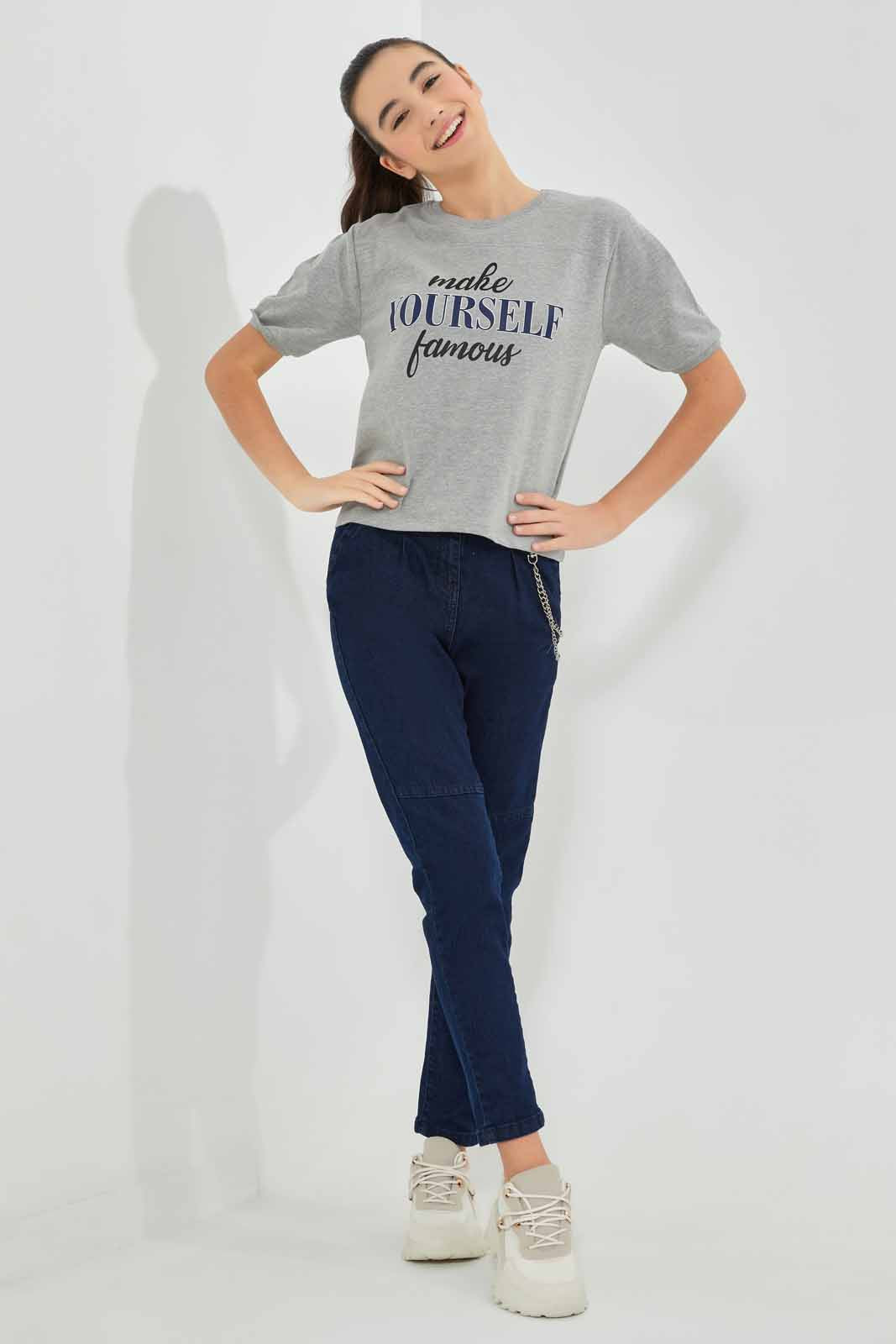 Redtag-Dk-Wash-Cargo-Jeans-W/-Chain-Category:Jeans,-Colour:Darkwash,-Deals:New-In,-Filter:Senior-Girls-(8-to-14-Yrs),-GSR-Jeans,-New-In-GSR-APL,-Non-Sale,-S22D,-Section:Girls-(0-to-14Yrs)-Senior-Girls-9 to 14 Years