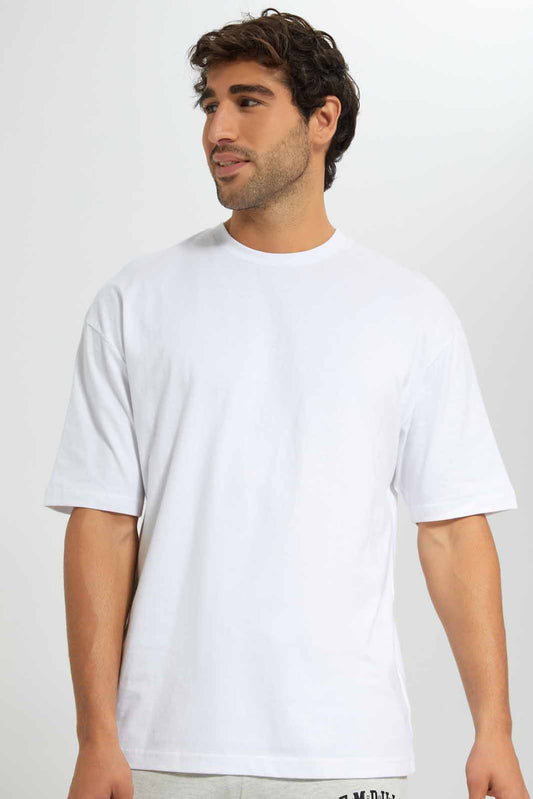 Redtag-White-Oversize-T-Shirt-Category:T-Shirts,-Colour:White,-Deals:New-In,-Filter:Men's-Clothing,-Men-T-Shirts,-New-In-Men,-Non-Sale,-S22D,-Section:Men-Men's-