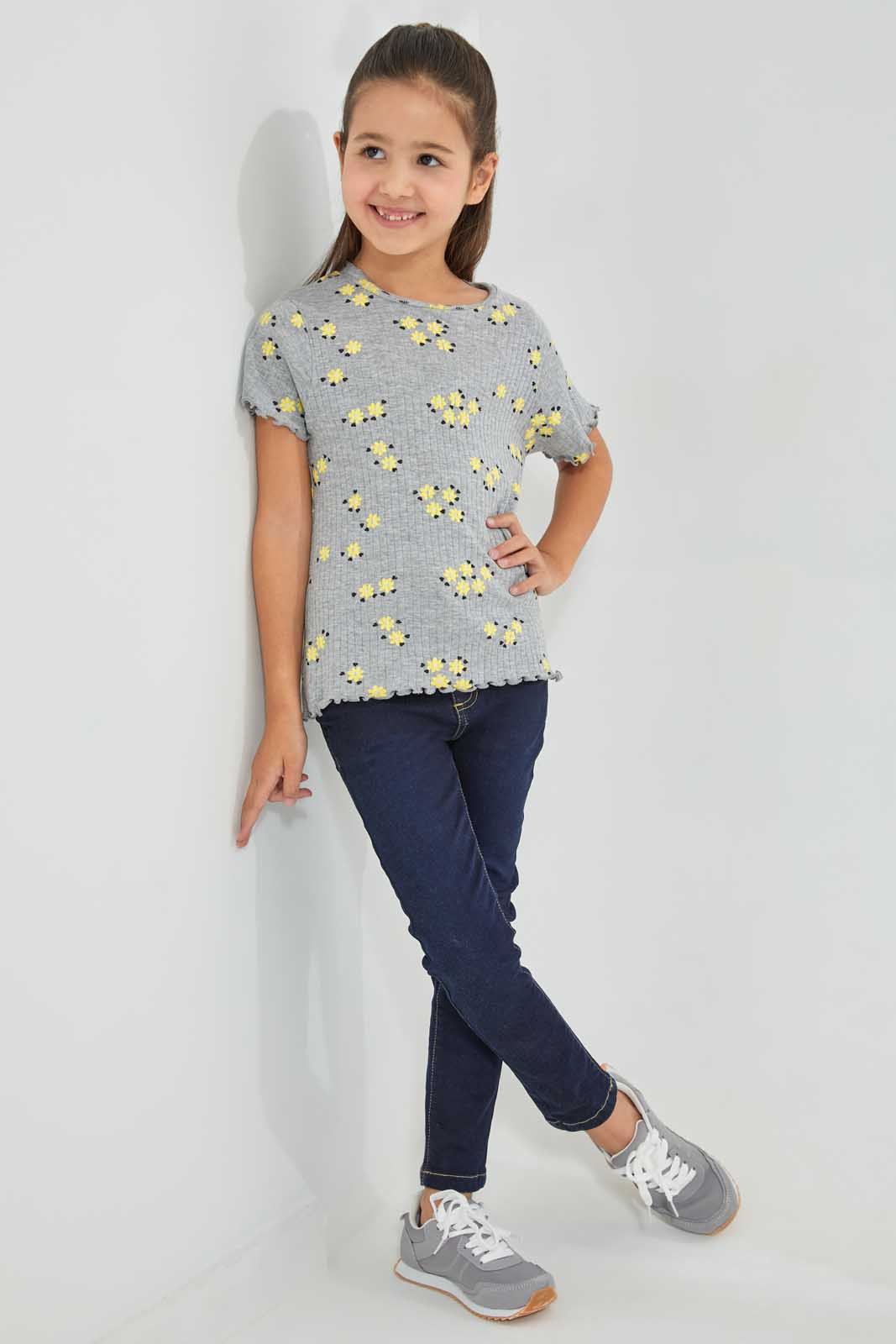 Redtag-Grey-MÃ©lange-T-Shirt-Category:T-Shirts,-Colour:Grey,-Deals:Sale,-Filter:Girls-(2-to-8-Yrs),-Girls-T-Shirts,-S22C,-Sale-GIR-APL,-Section:Girls-(0-to-14Yrs),-VLM-Girls-2 to 8 Years