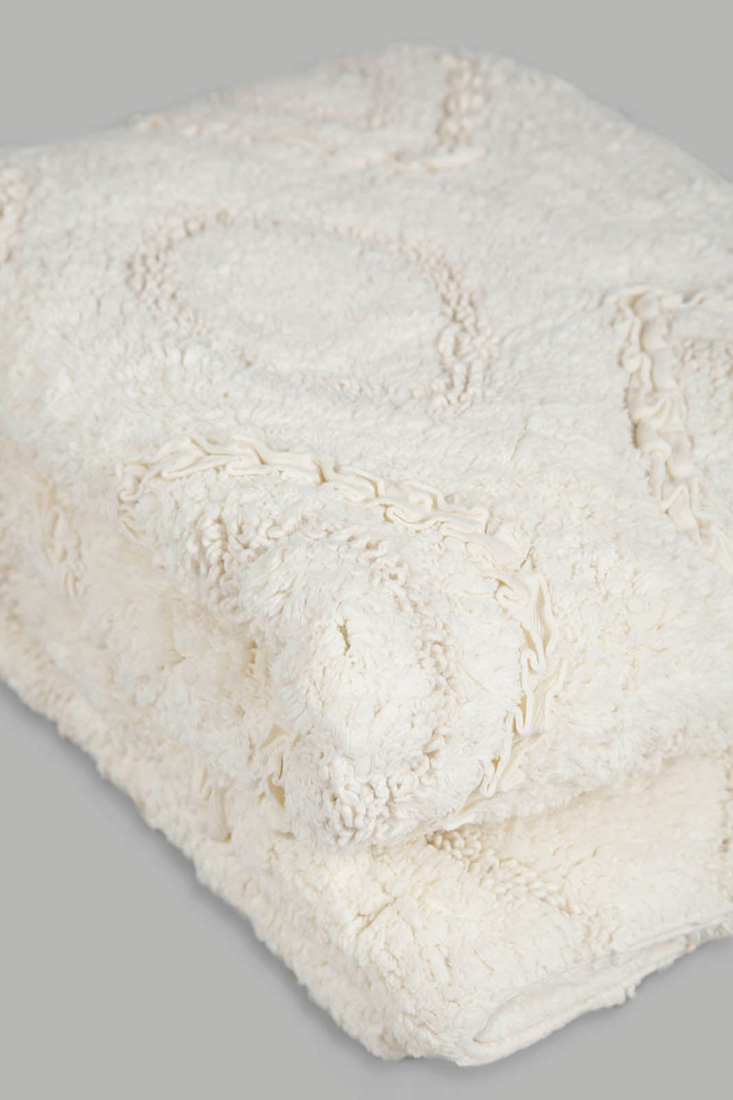 Redtag-Beige-Tufted-Pattern-Big-Rug-Category:Rugs,-Colour:Beige,-Deals:New-In,-Filter:Home-Decor,-Harmony,-HMW-HOM-Rugs-&-Door-Mats,-New-In-HMW-HOM,-Non-Sale,-Section:Homewares,-W22O-Home-Decor-