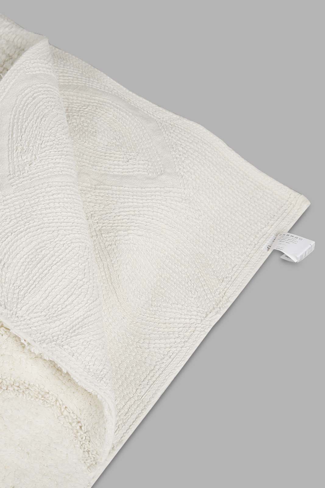 Redtag-Beige-Tufted-Pattern-Big-Rug-Category:Rugs,-Colour:Beige,-Deals:New-In,-Filter:Home-Decor,-Harmony,-HMW-HOM-Rugs-&-Door-Mats,-New-In-HMW-HOM,-Non-Sale,-Section:Homewares,-W22O-Home-Decor-