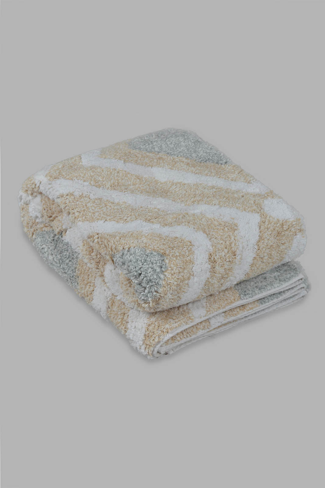 Redtag-Grey-Diamond-Pattern-Tufted-Rug-Category:Rugs,-Colour:Grey,-Deals:New-In,-Filter:Home-Decor,-HMW-HOM-Rugs-&-Door-Mats,-Naya,-New-In-HMW-HOM,-Non-Sale,-S22C,-Section:Homewares-Home-Decor-