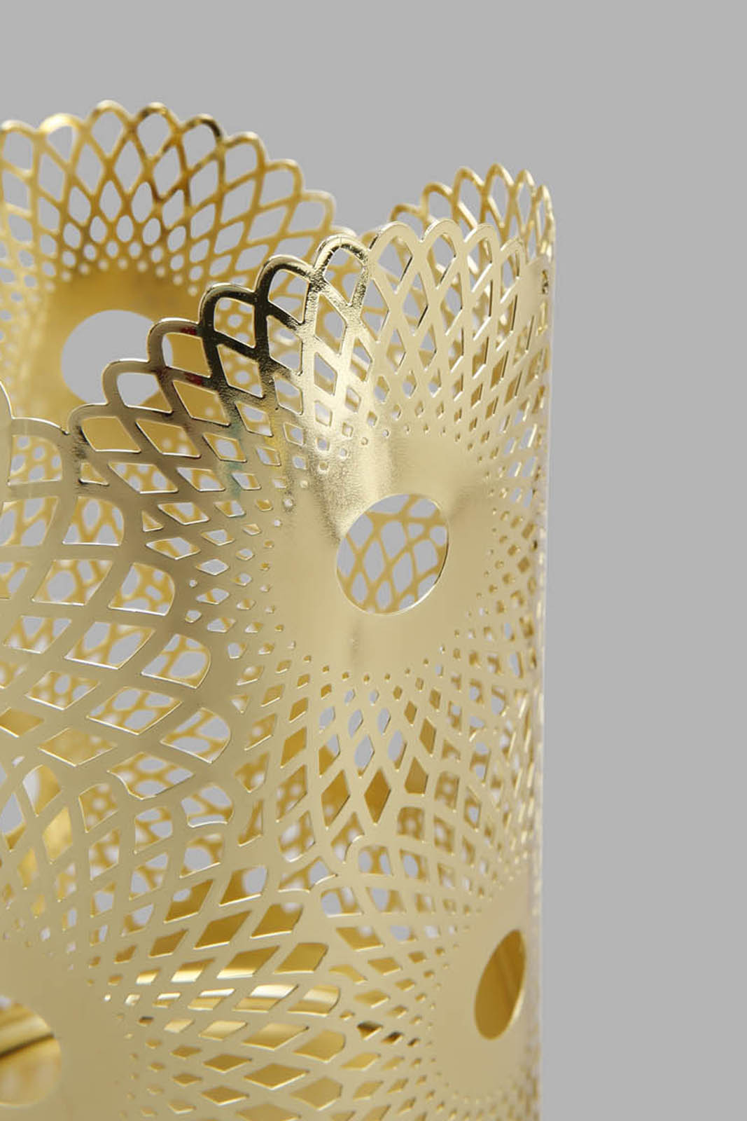 Redtag-Gold-Pattern-Metal-Candle-Holder-Category:Candles-&-Fragrances,-Colour:Gold,-Deals:New-In,-Filter:Home-Decor,-Harmony,-HMW-HOM-Decorative-Accessories,-New-In-HMW-HOM,-Non-Sale,-Section:Homewares,-W22O-Home-Decor-