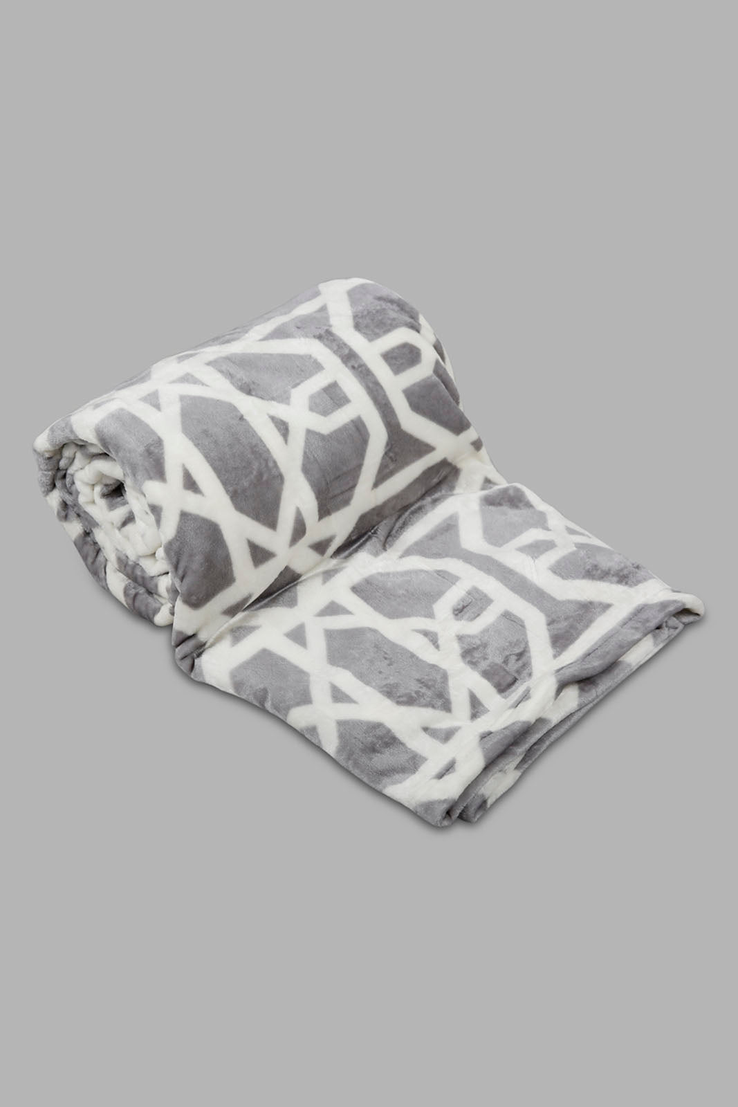Redtag-Grey-Geometric-Print-Blanket-(Double-Size)-Category:Blankets,-Colour:Grey,-Deals:New-In,-Filter:Home-Bedroom,-HMW-BED-Blankets,-New-In-HMW-BED,-Non-Sale,-Section:Homewares,-W22A-Home-Bedroom-