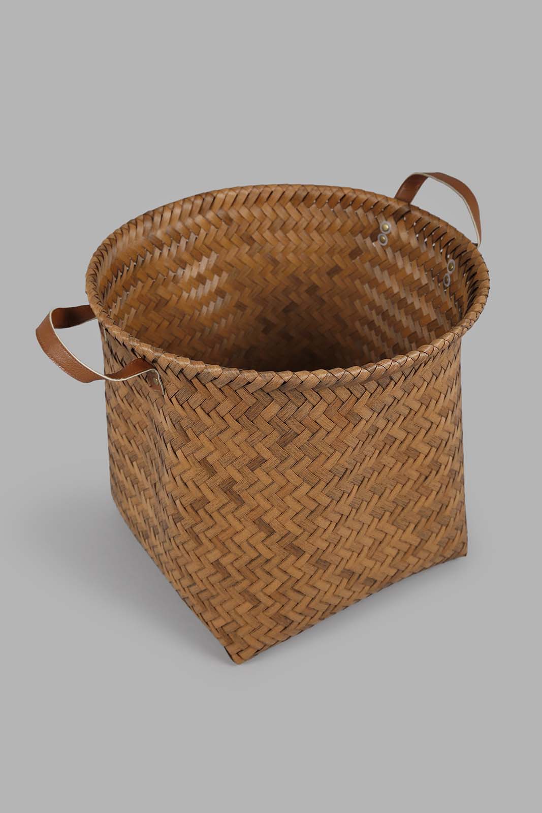 Redtag-Brown-Round-Laundry-Hamper-(Medium)-Category:Laundry-Hampers,-Colour:Brown,-Deals:New-In,-Filter:Home-Bathroom,-Harmony,-HMW-BAC-Bath-Accessories,-New-In-HMW-BAC,-Non-Sale,-Section:Homewares,-W22A-Home-Bathroom-