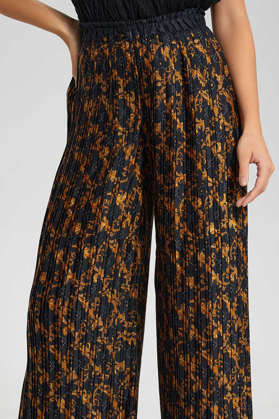 Redtag-Black-Printed-Pleated-Pants-Category:Trousers,-Colour:Black,-Deals:New-In,-Filter:Women's-Clothing,-LDC,-LDC-Trousers,-New-In-LDC-APL,-Non-Sale,-Section:Women,-W22O-Women's-